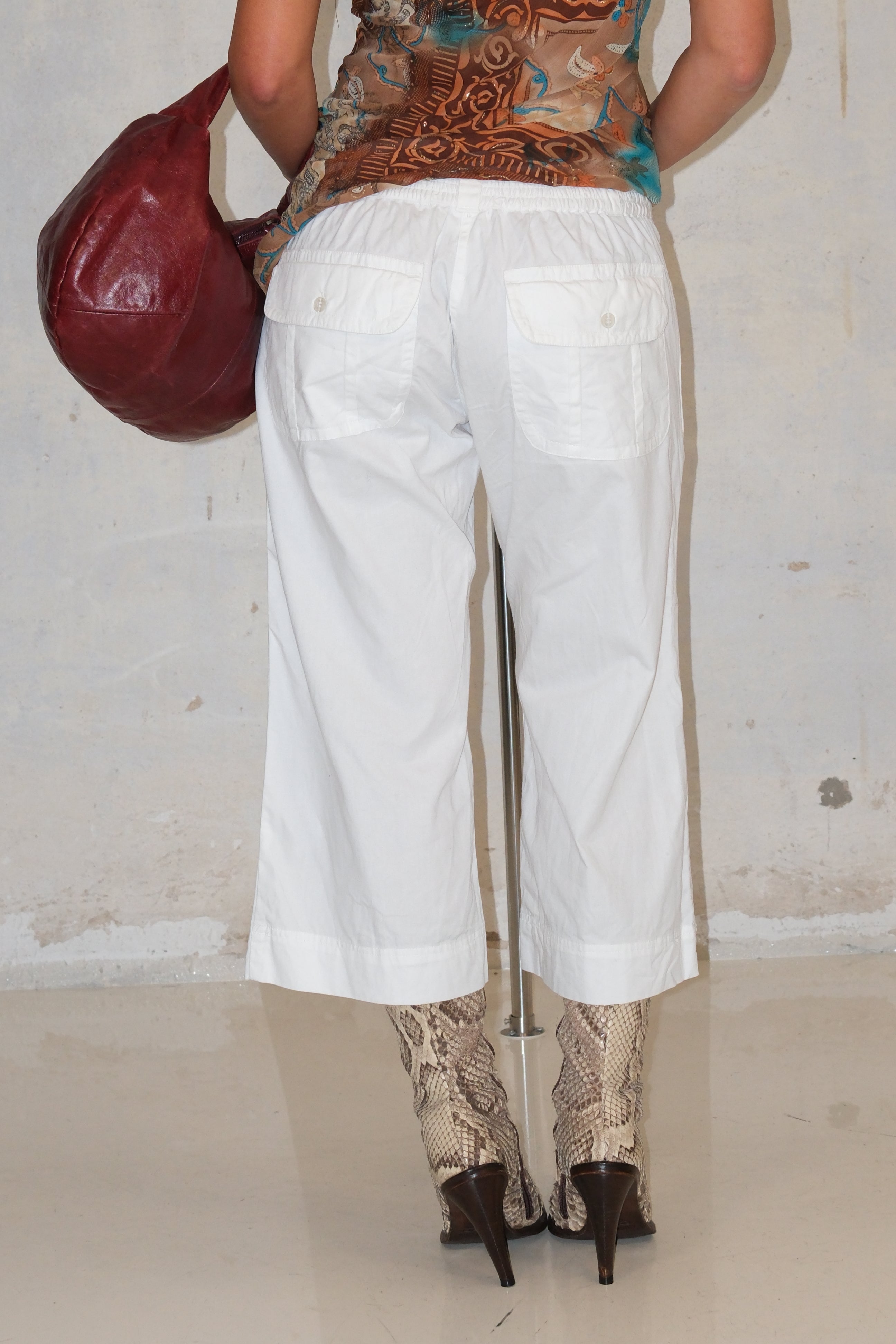 White Low Rise 7/8 Pants Size 34-36