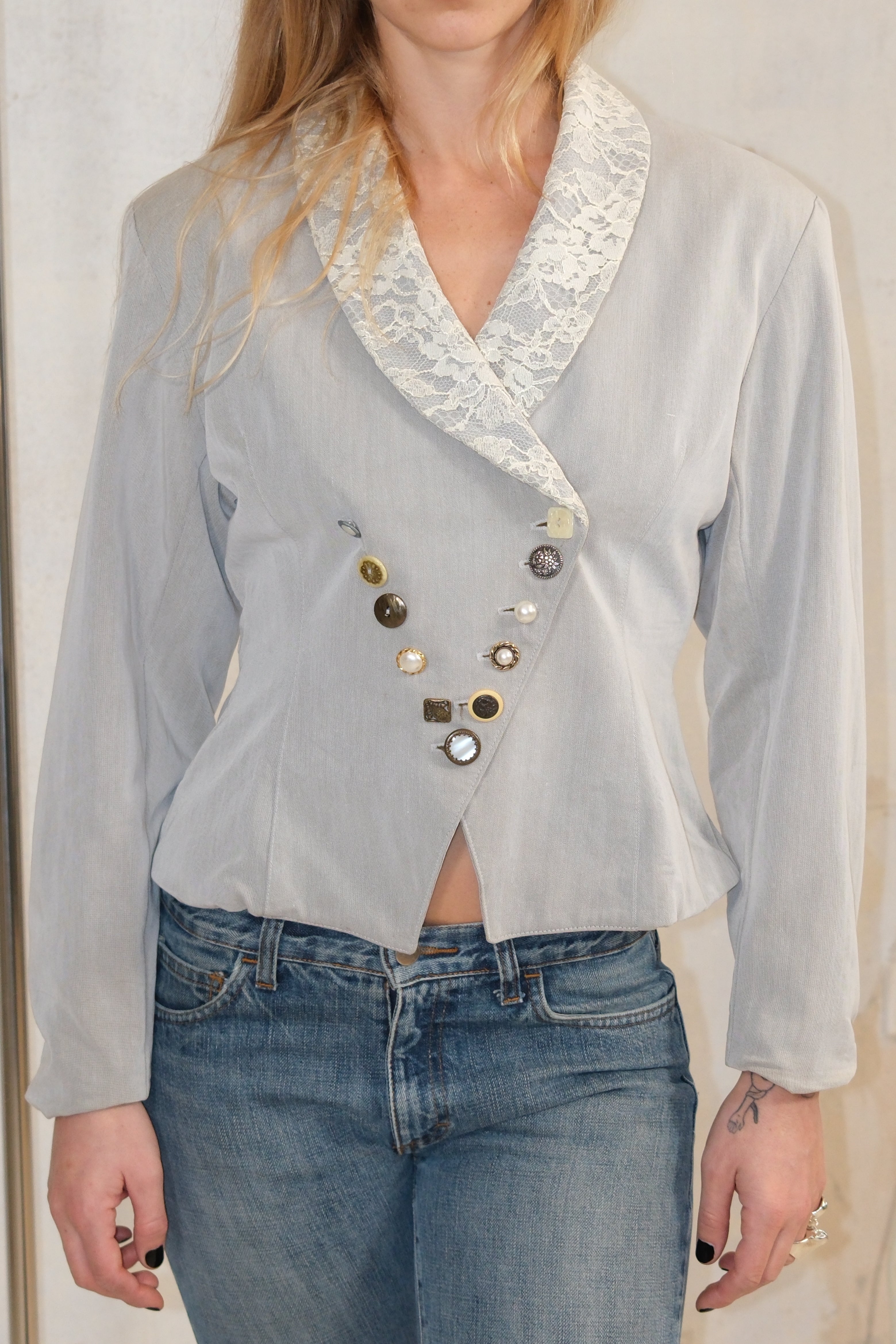 UNIQUE JACKETS WITH BUTTONS DETAILS