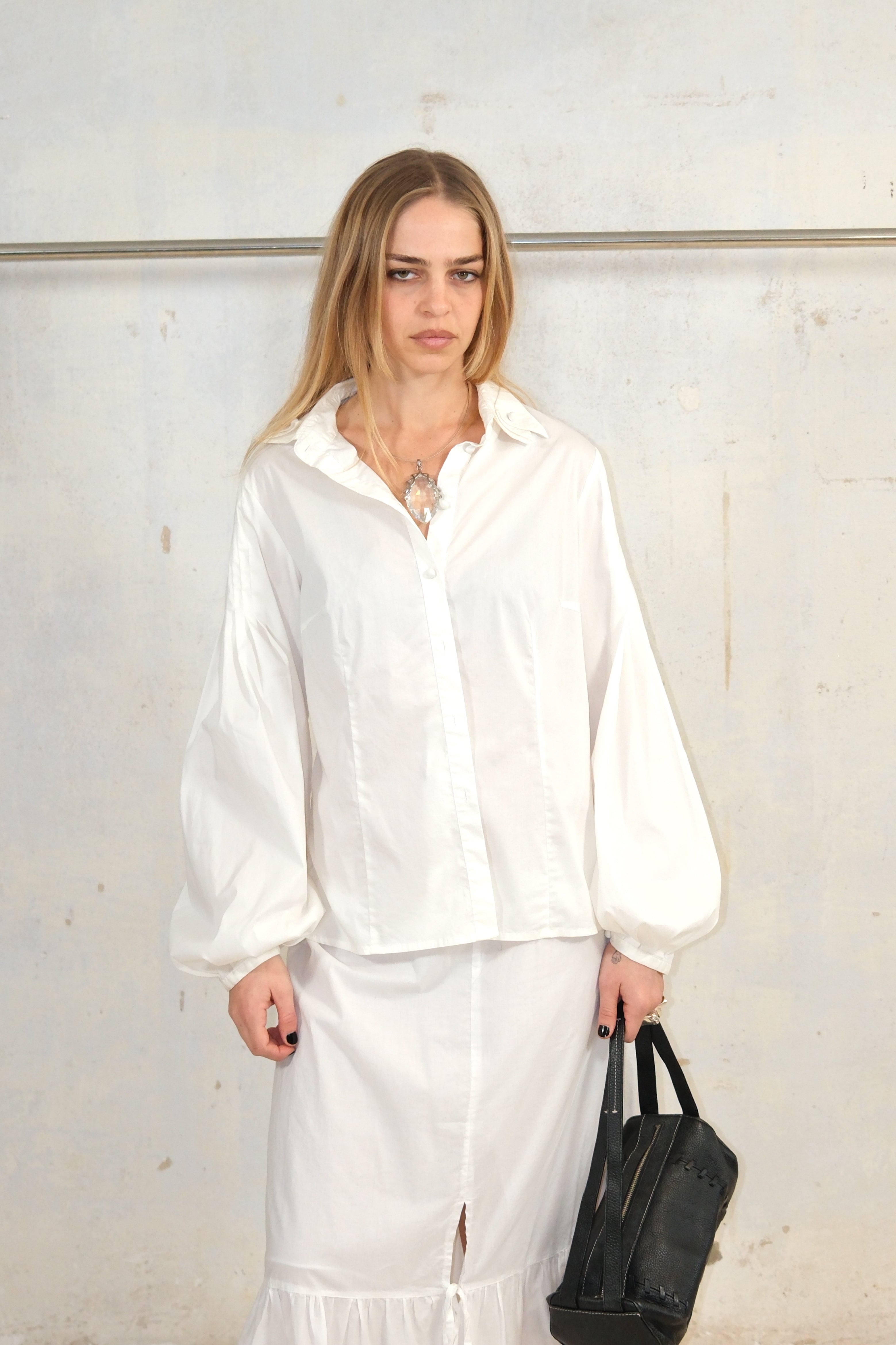 CASSIDI PUFFY SHOULDER BLOUSE