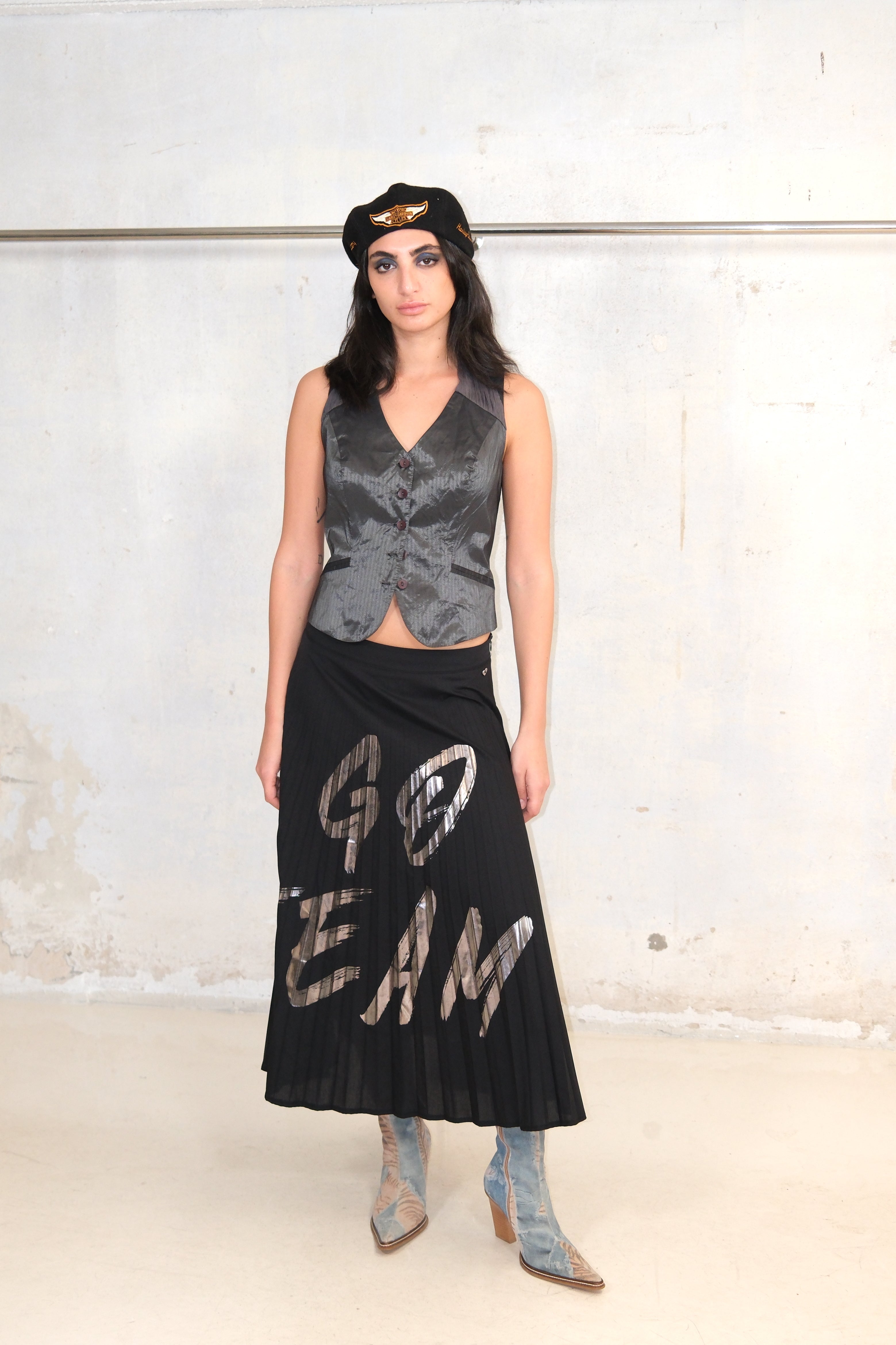 SILVER EDGY SLIM VEST