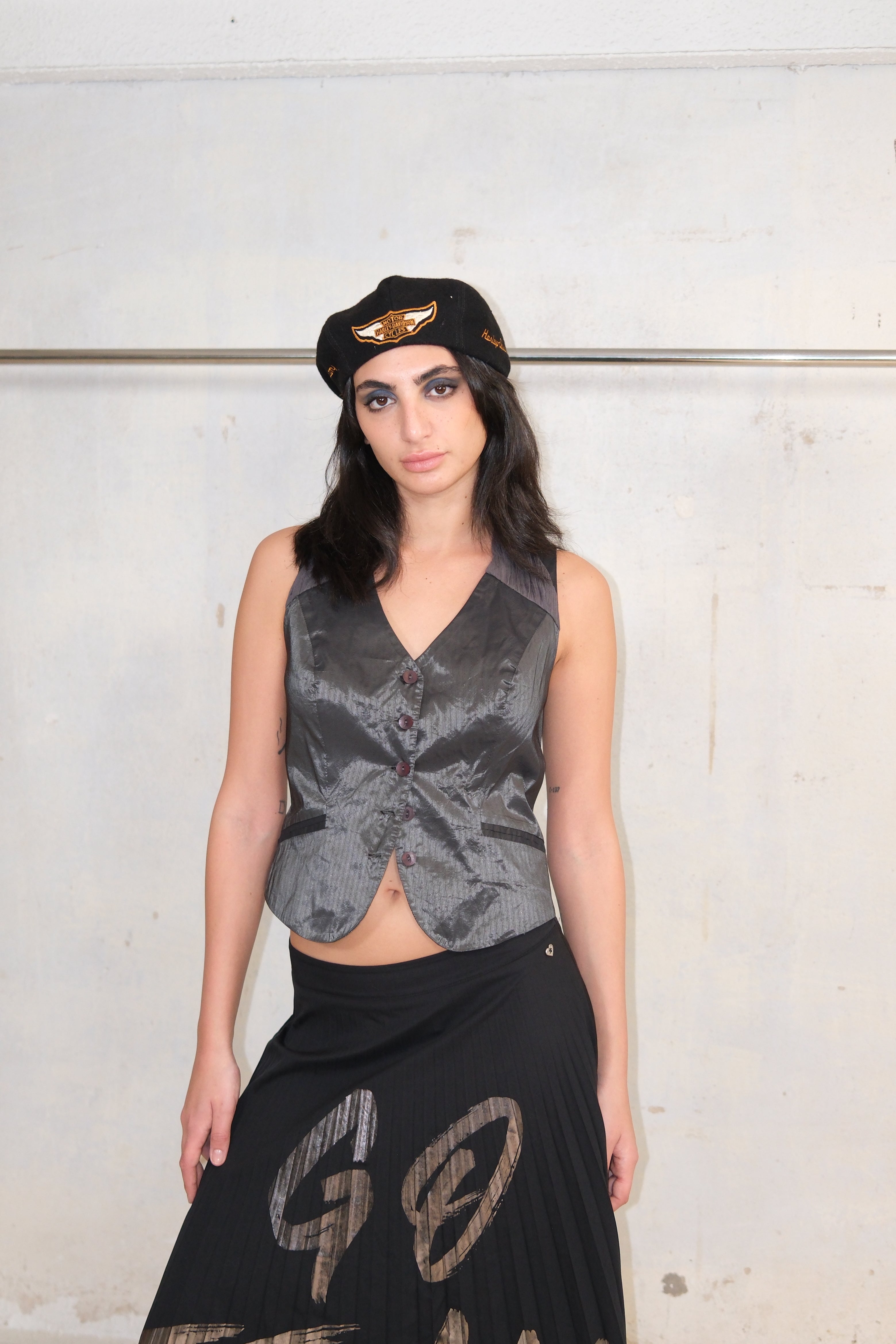 SILVER EDGY SLIM VEST