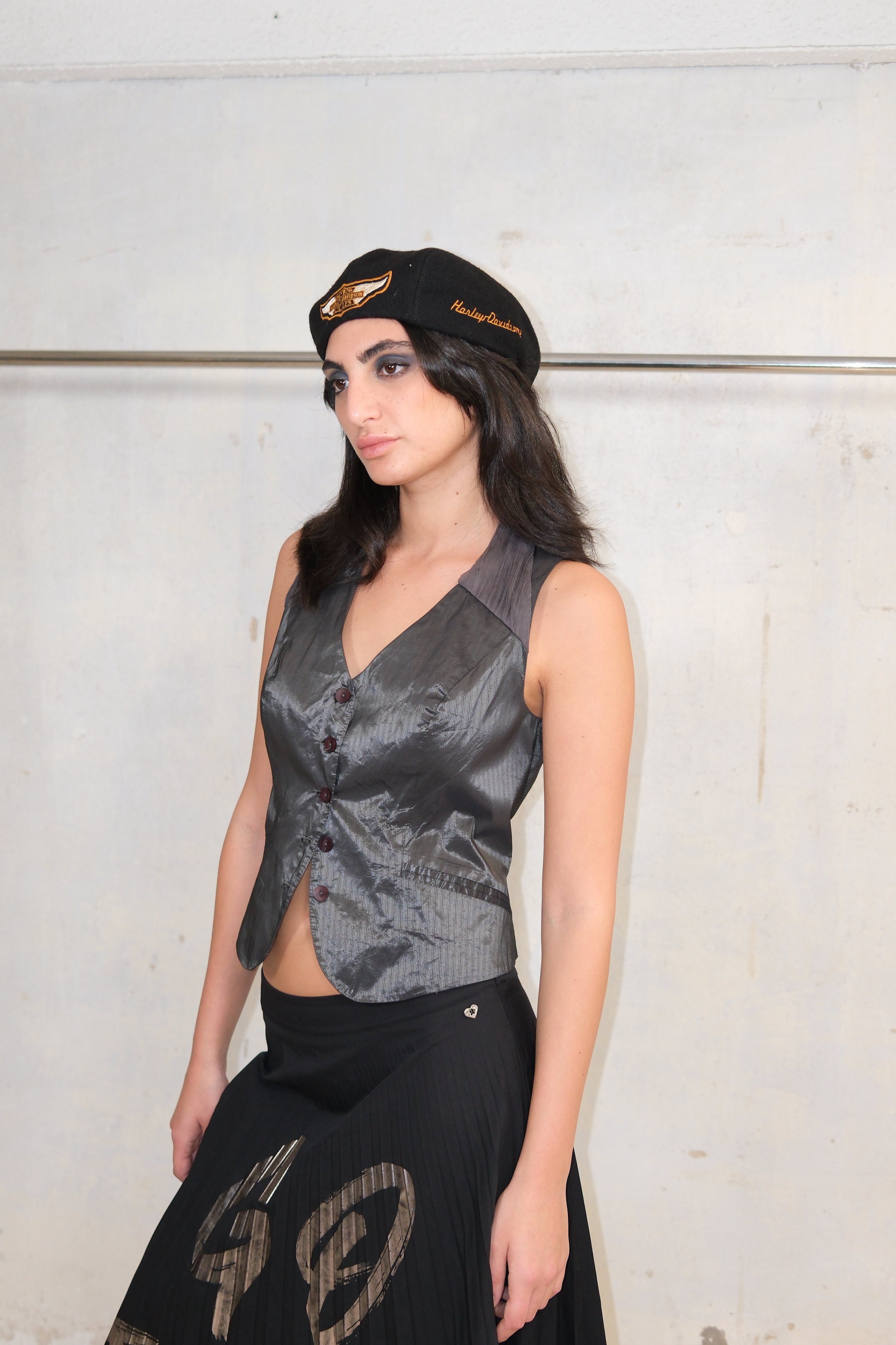 SILVER EDGY SLIM VEST