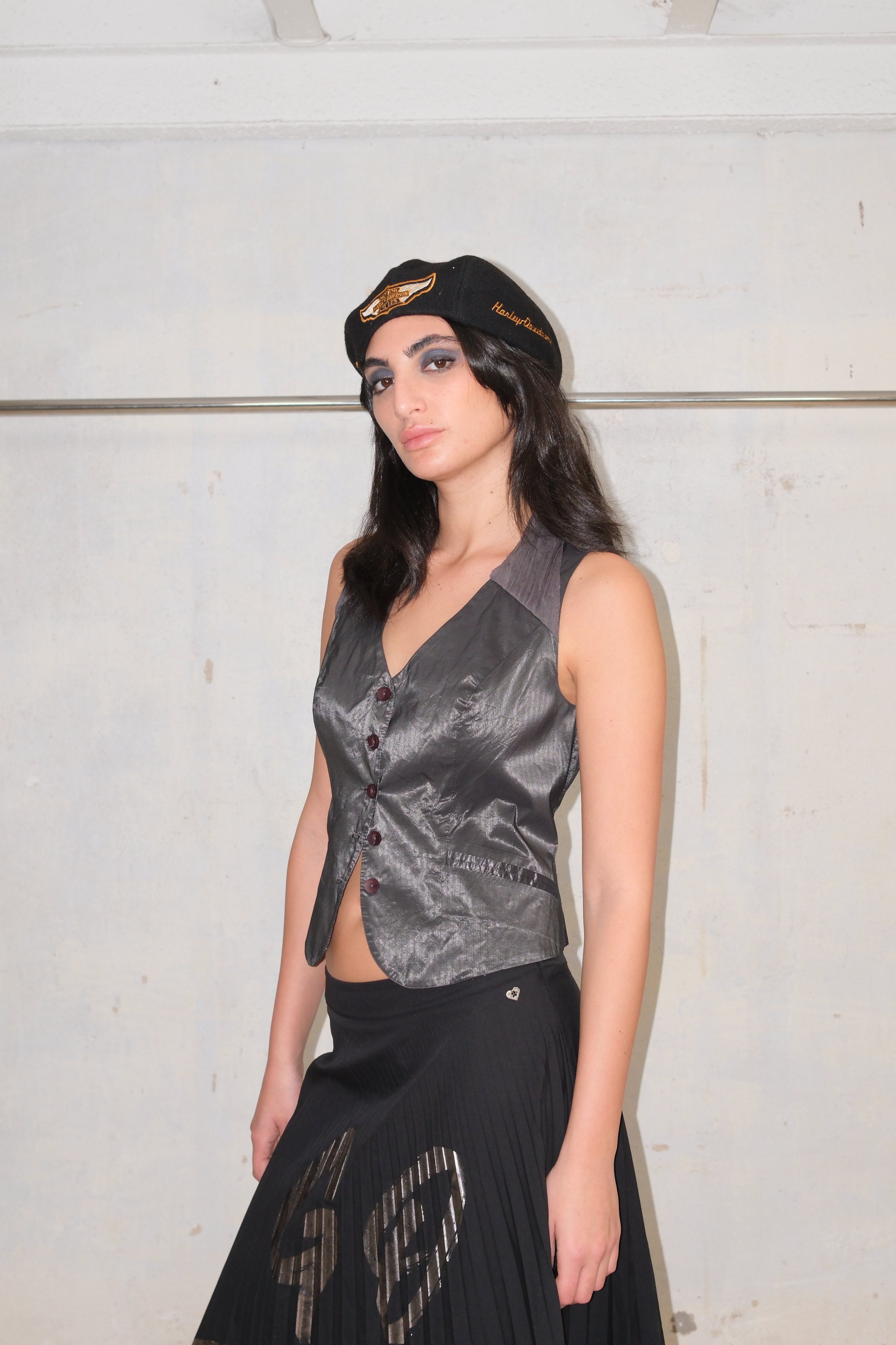 SILVER EDGY SLIM VEST