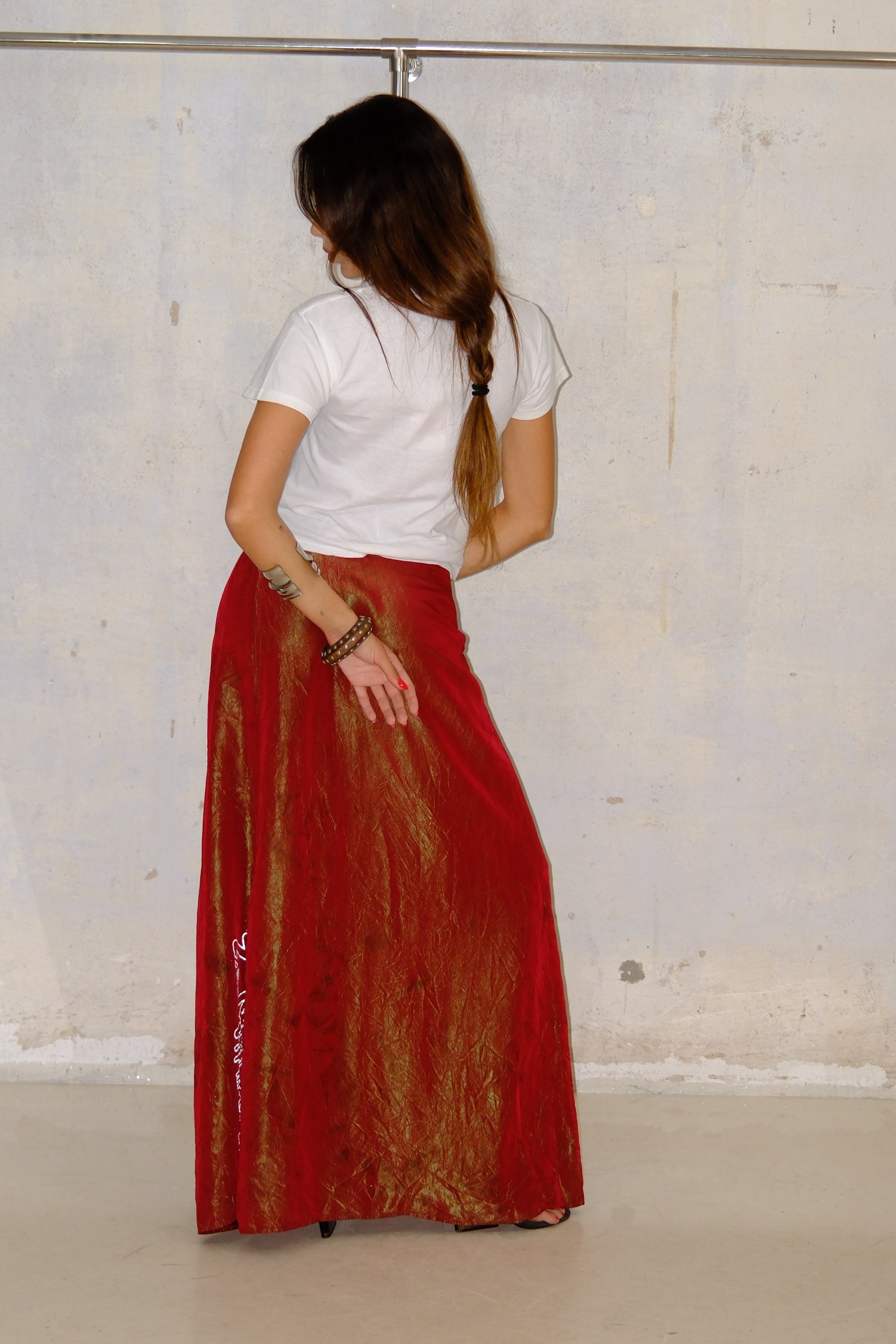 METALLIC RED SHINE MAXI SKIRT