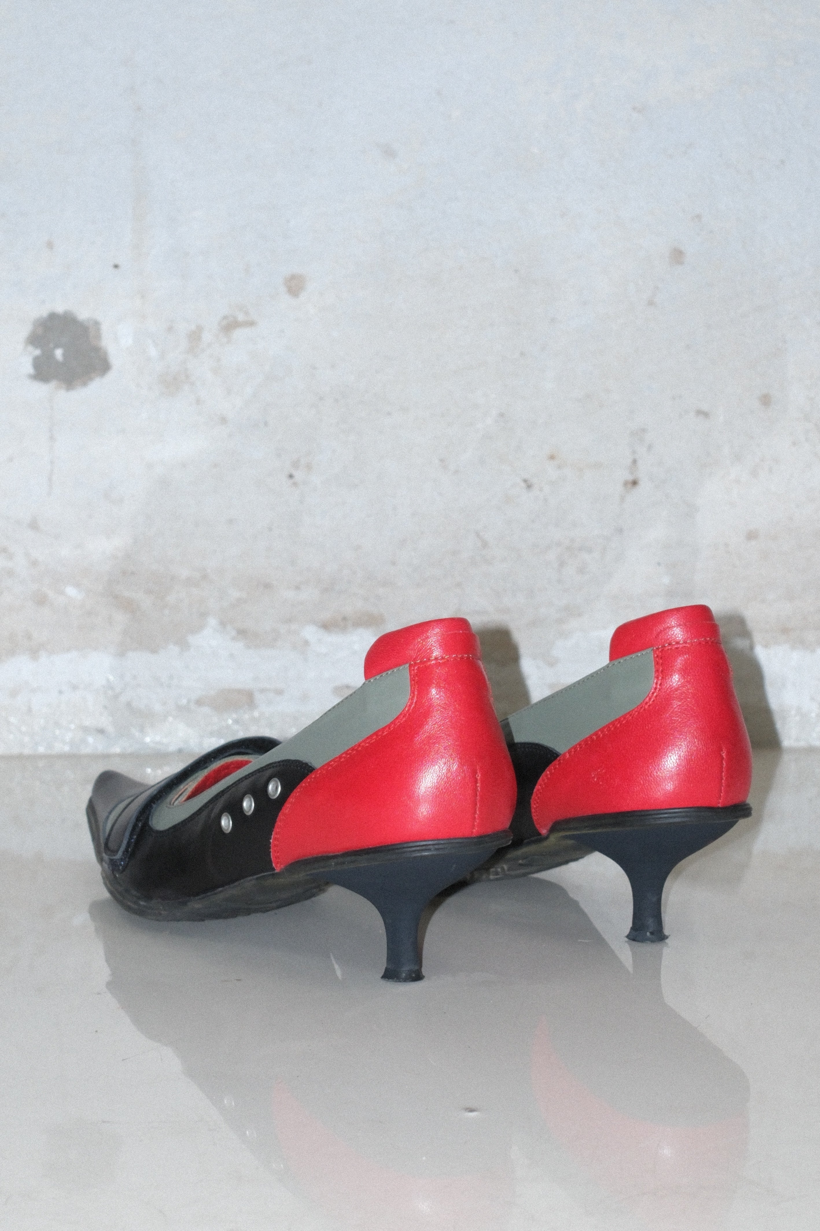 FLUXA KITTEN HEEL SPORTY STYLE SIZE 39