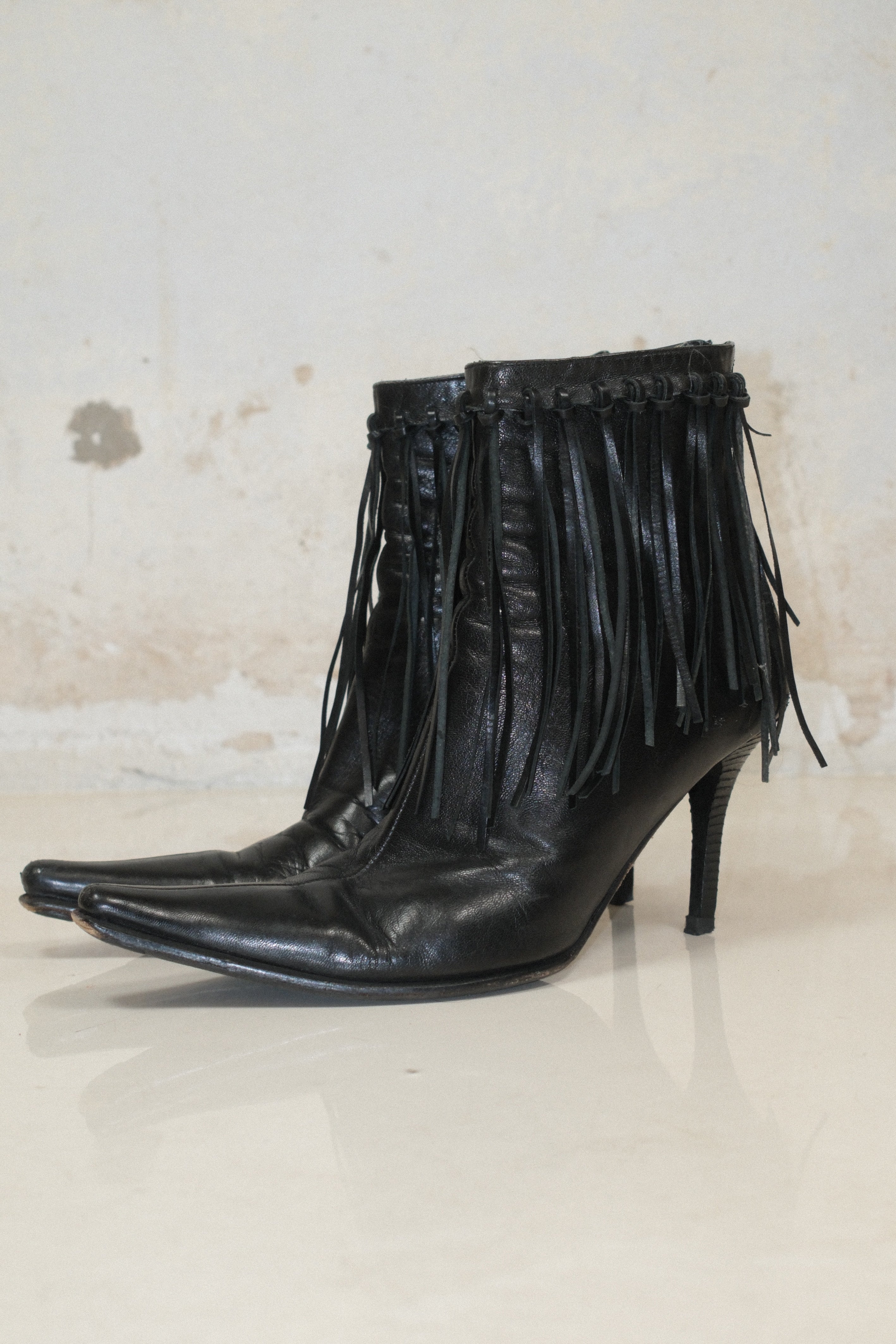 ALBERTO GOZZI FRINGED HEELED ANKLE BOOTS SIZE 39