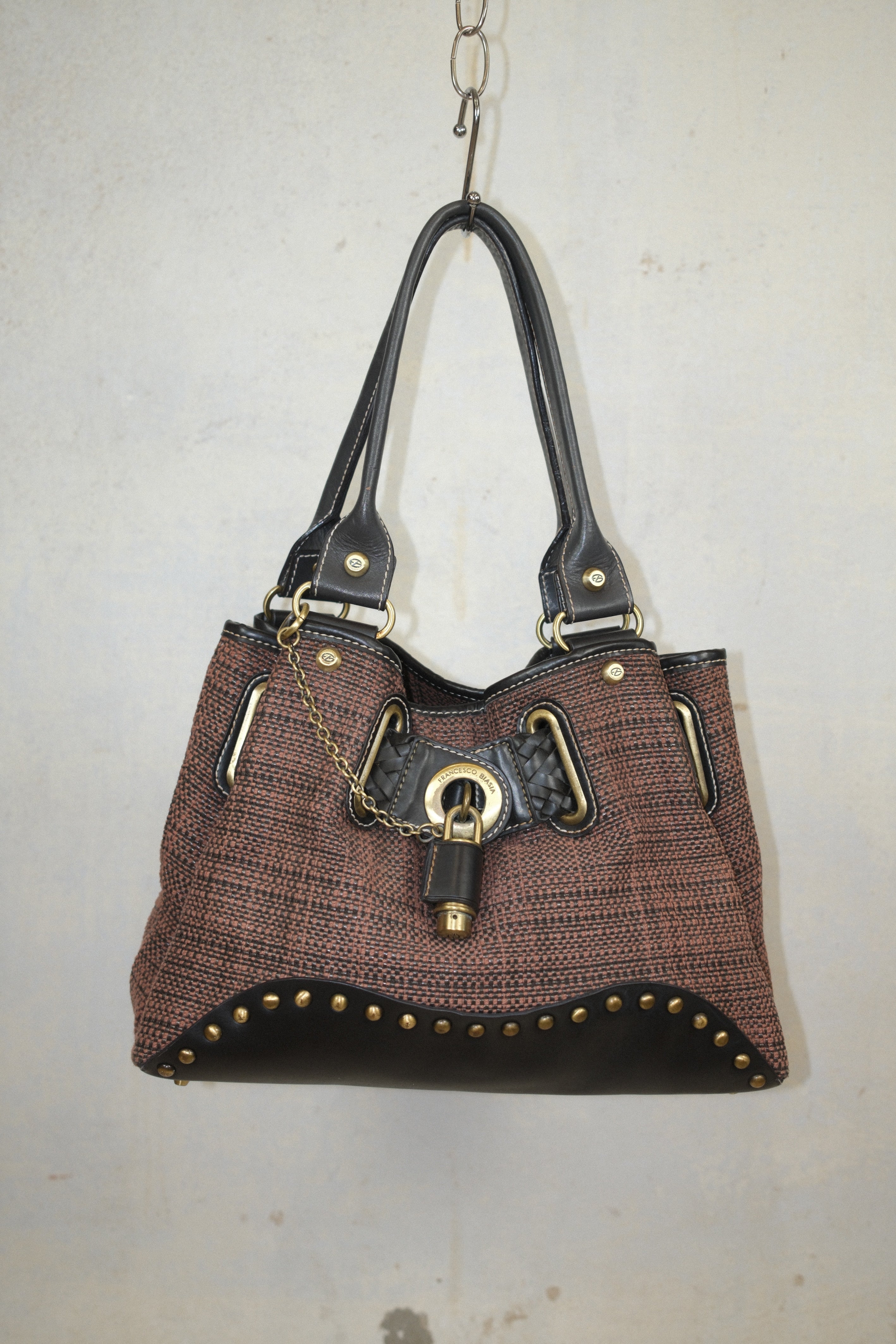 FRANCESCO BIASIA WOVEN BAG WITH CHARM CLOSURE IN CHOCOLATE BROWN & EARTH TONE