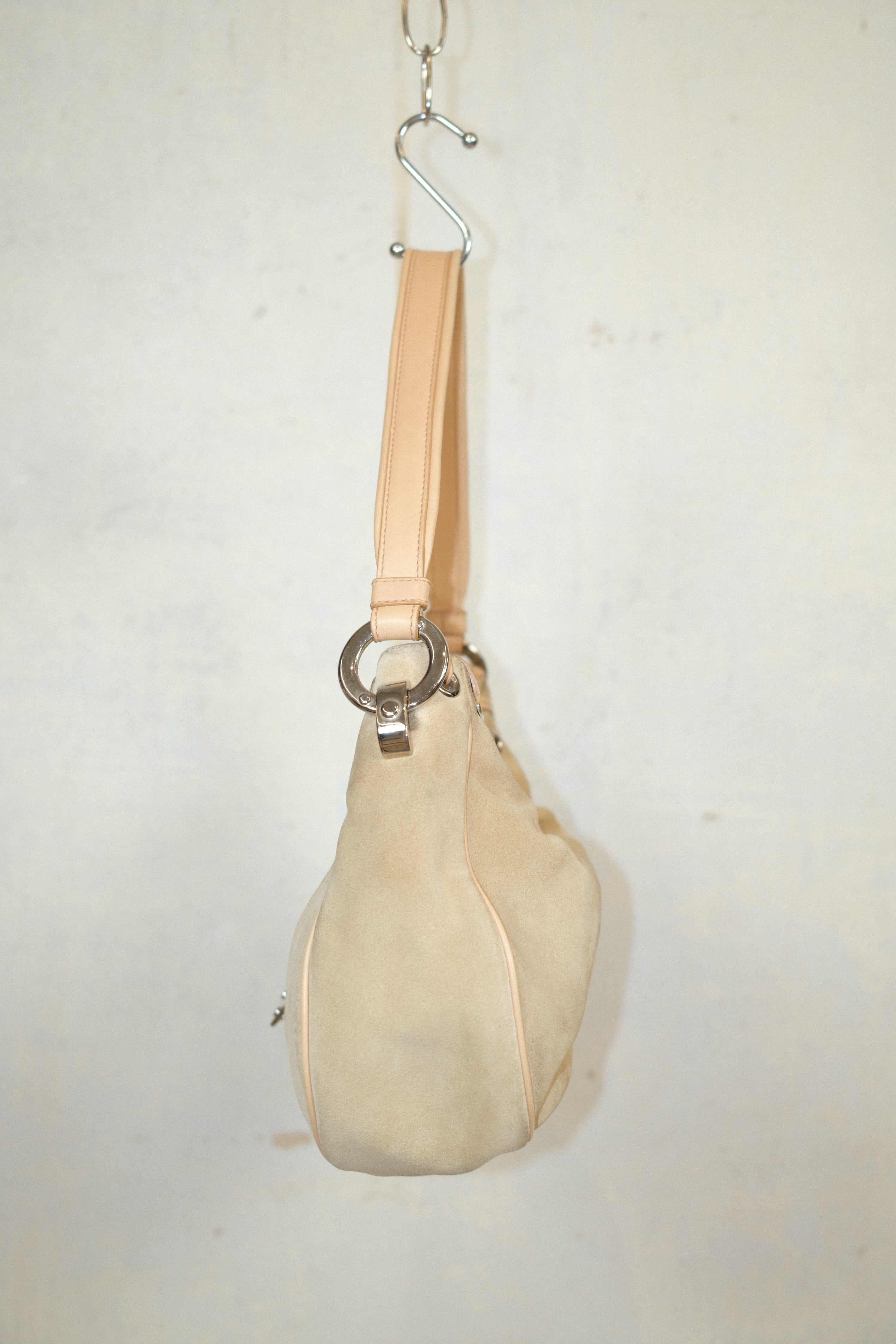 SERGIO ROSSI LEATHER AND SUEDE BAG WITH WOVEN LEATHER AND METAL CLASP