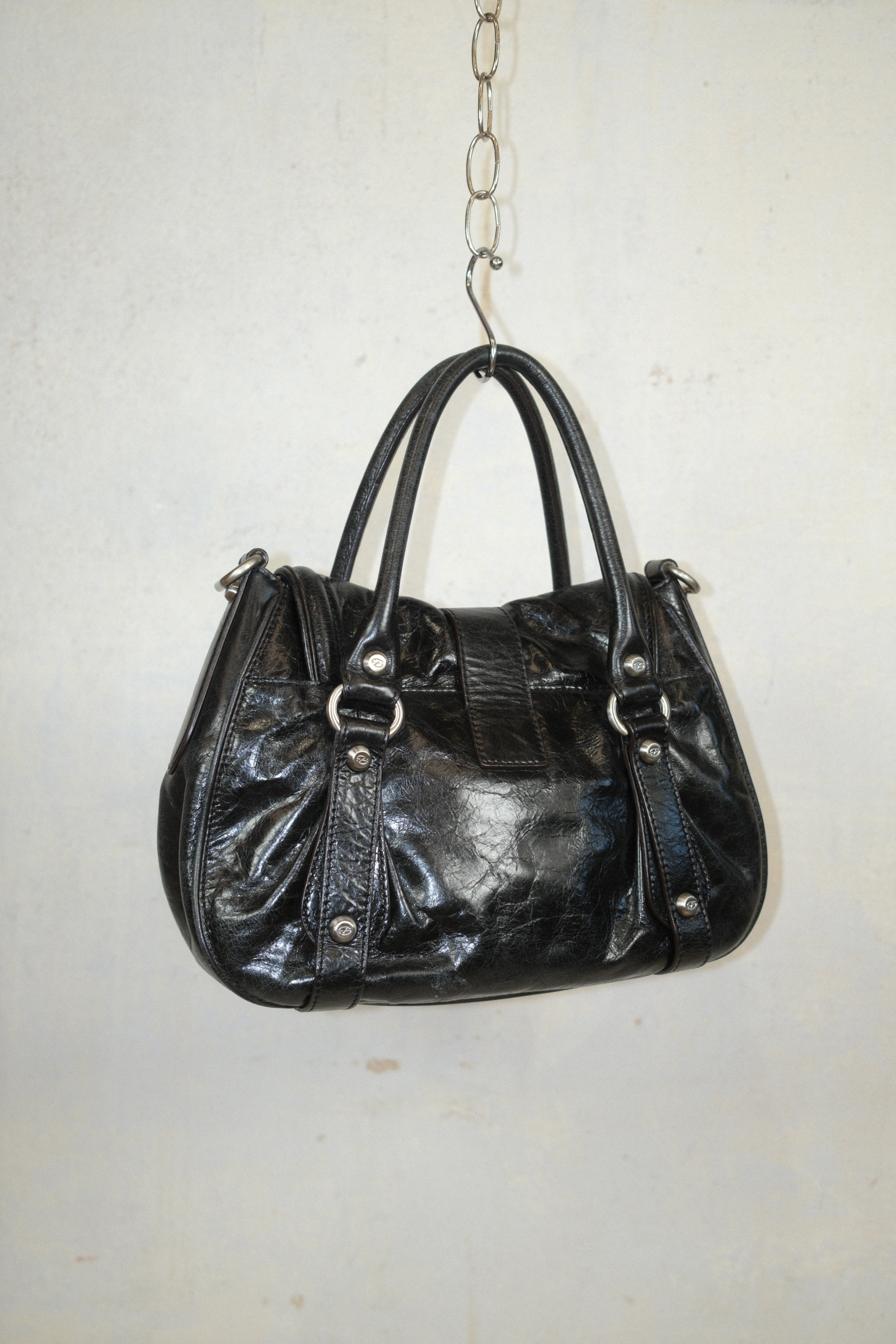 FRANCESCO BIASIA LEATHER HANDBAG WITH WESTERN STYLE BUCKLE CLOSURE