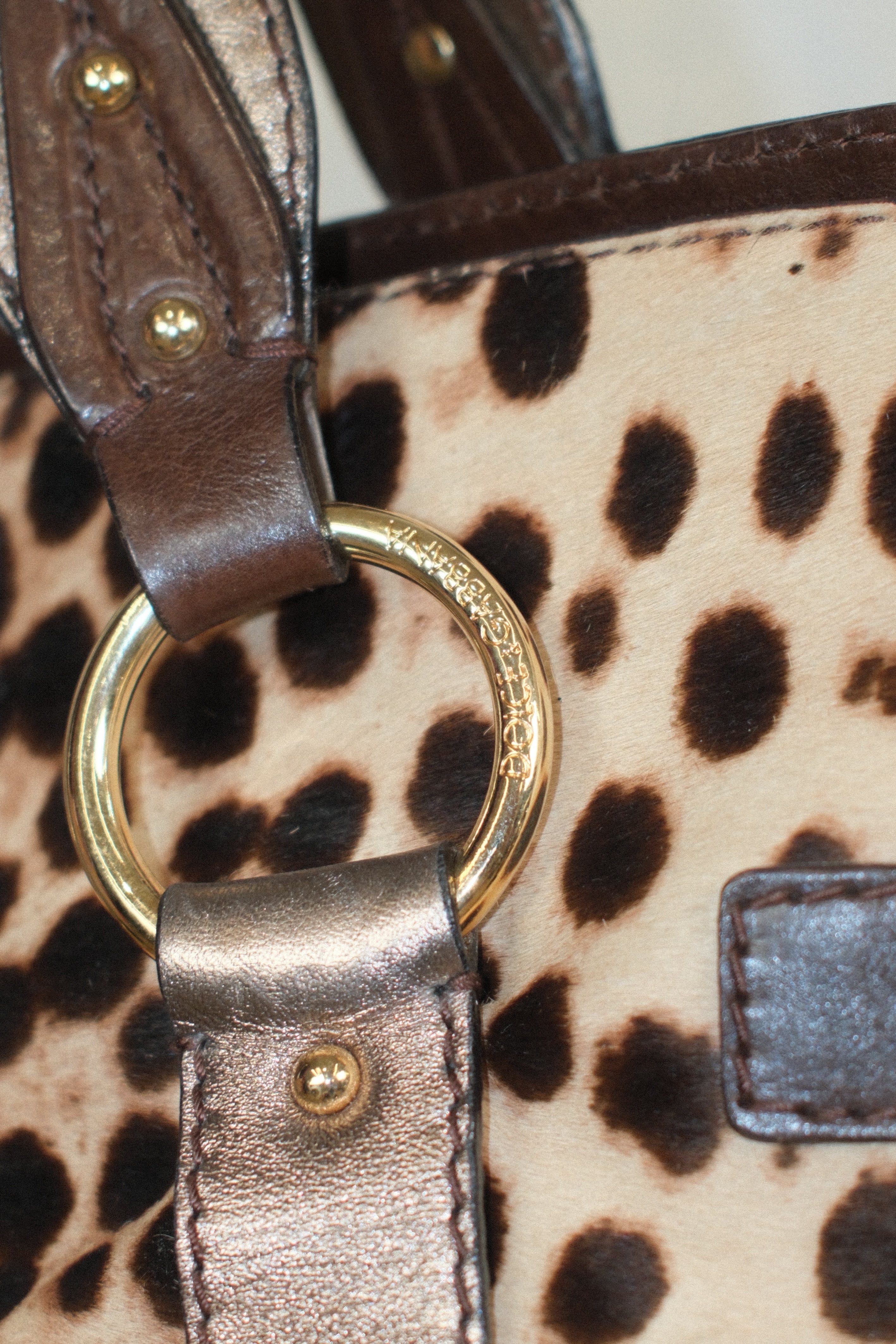 DOLCE & GABBANA XL LEOPARD PONY HAIR LEATHER BAG WITH GOLD HARDWARE