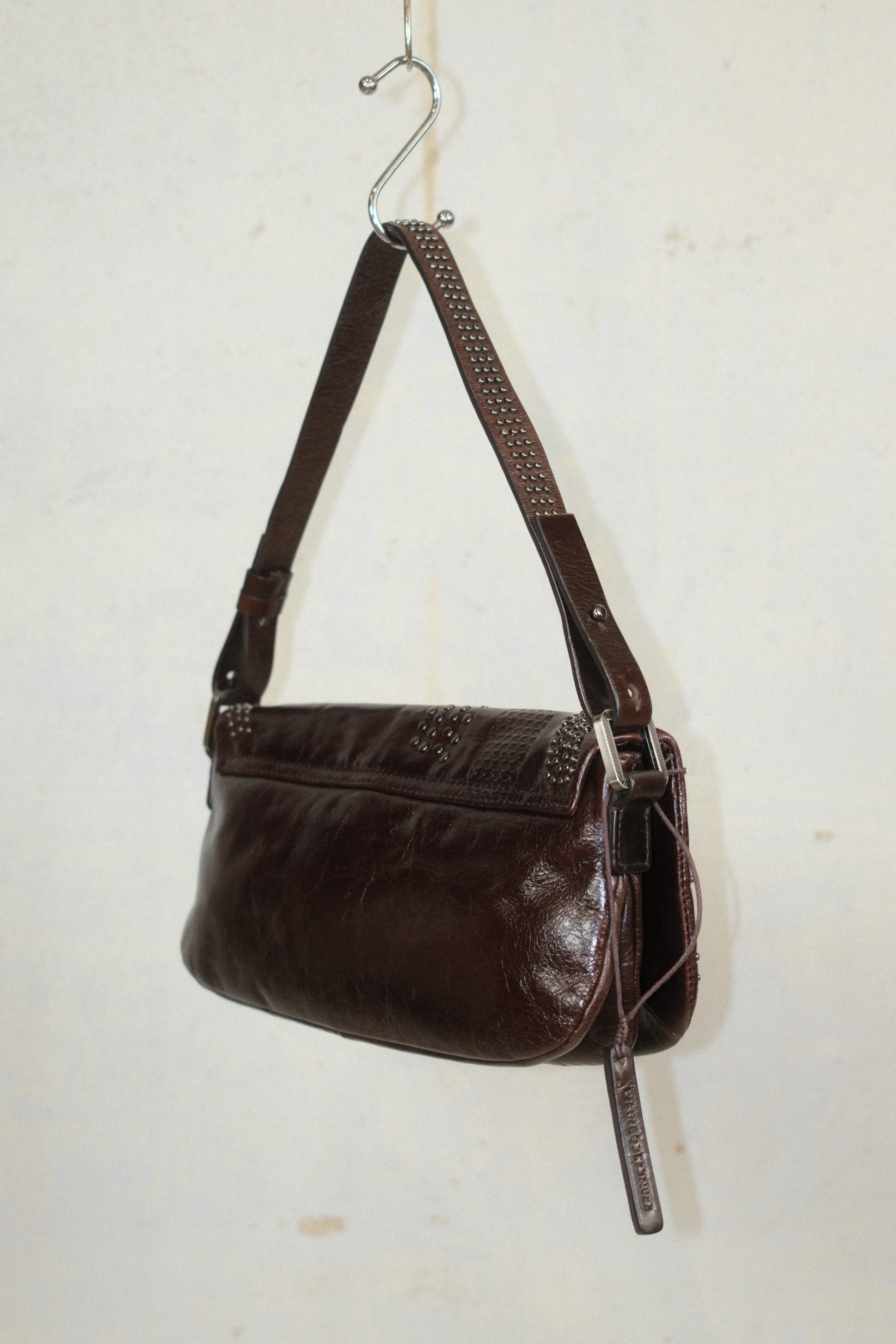 FRANCESCO BIASIA SMALL BROWN LEATHER BAG WITH FLORAL STUD DETAILS