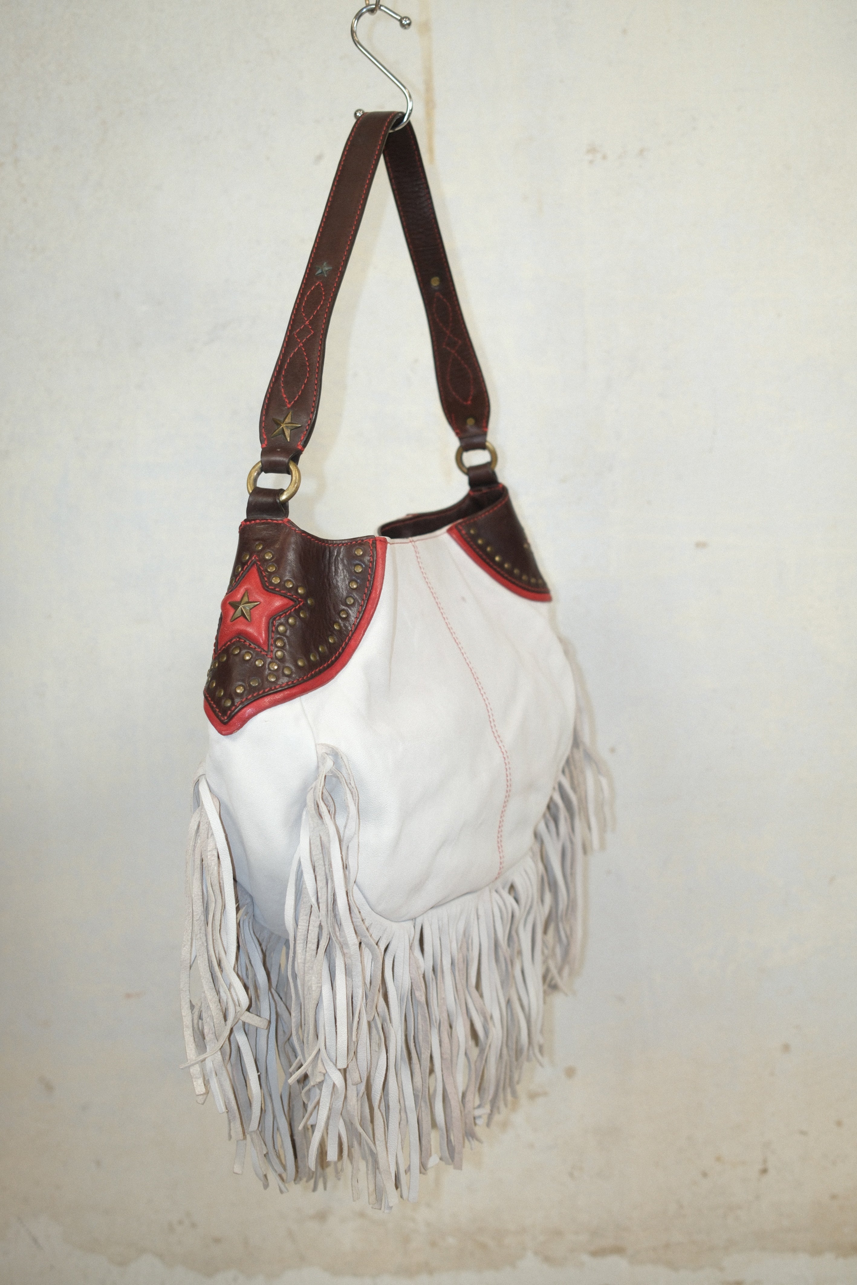 MOSCHINO WESTERN STYLE BAG IN WHITE LEATHER WITH FRINGE STUDS
