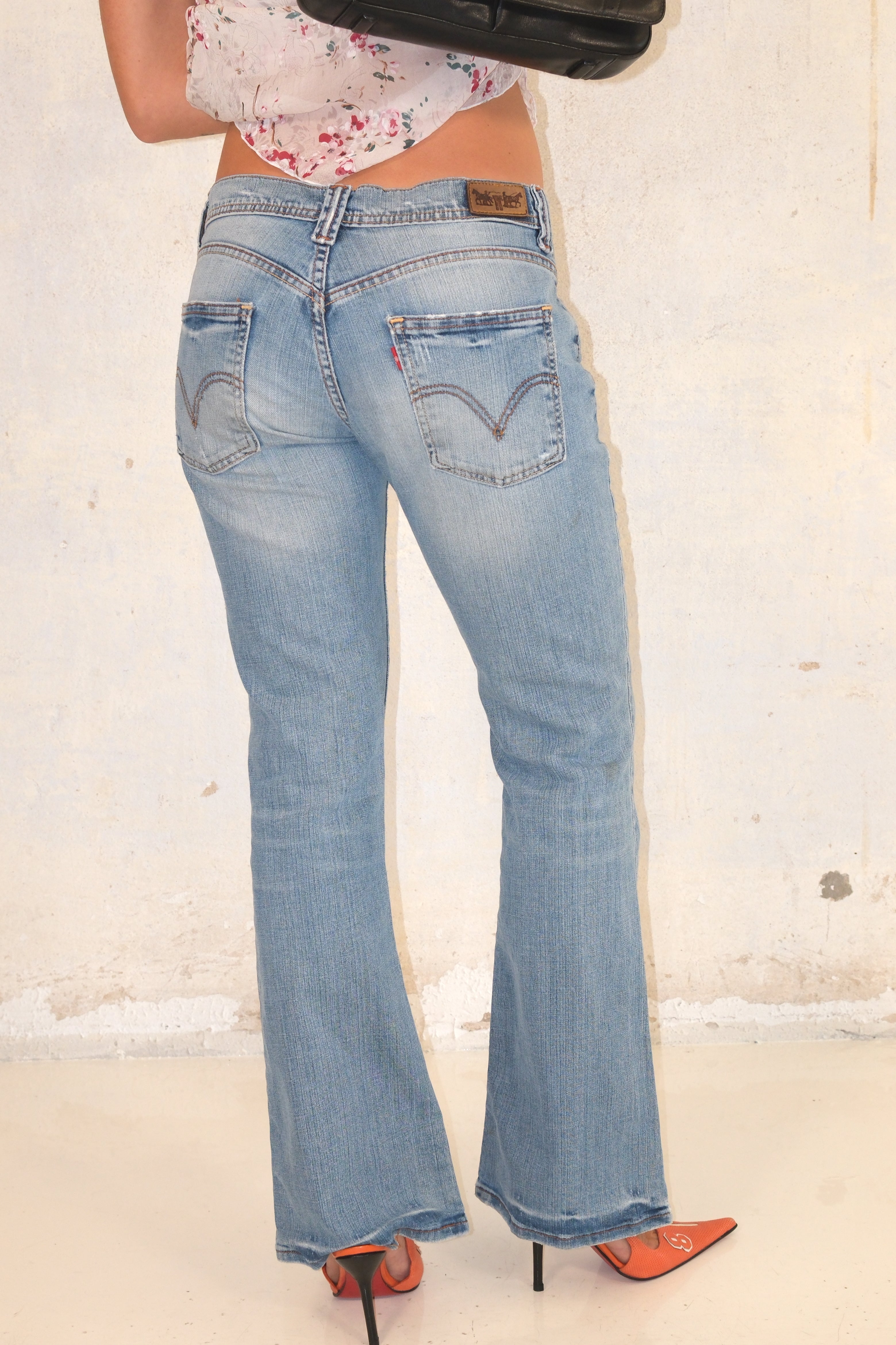 Levi’s High-Waisted Light-Wash Jeans Size 38