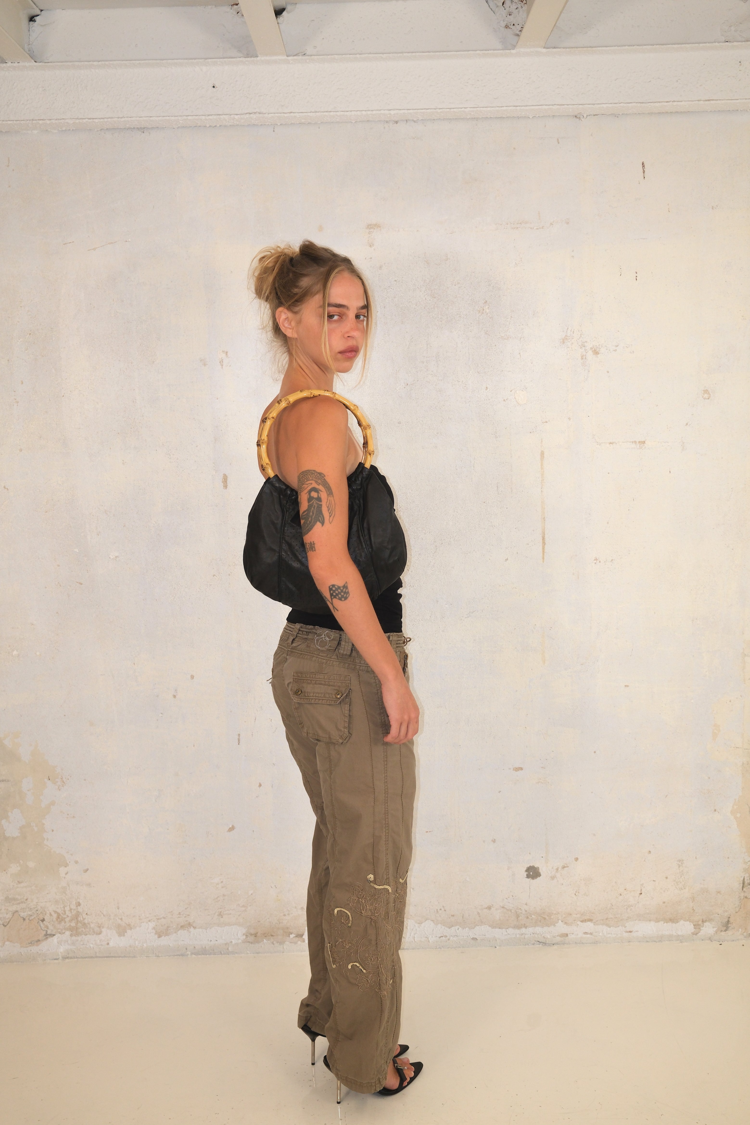 Beige Low-Rise Cargo Pants Size 38