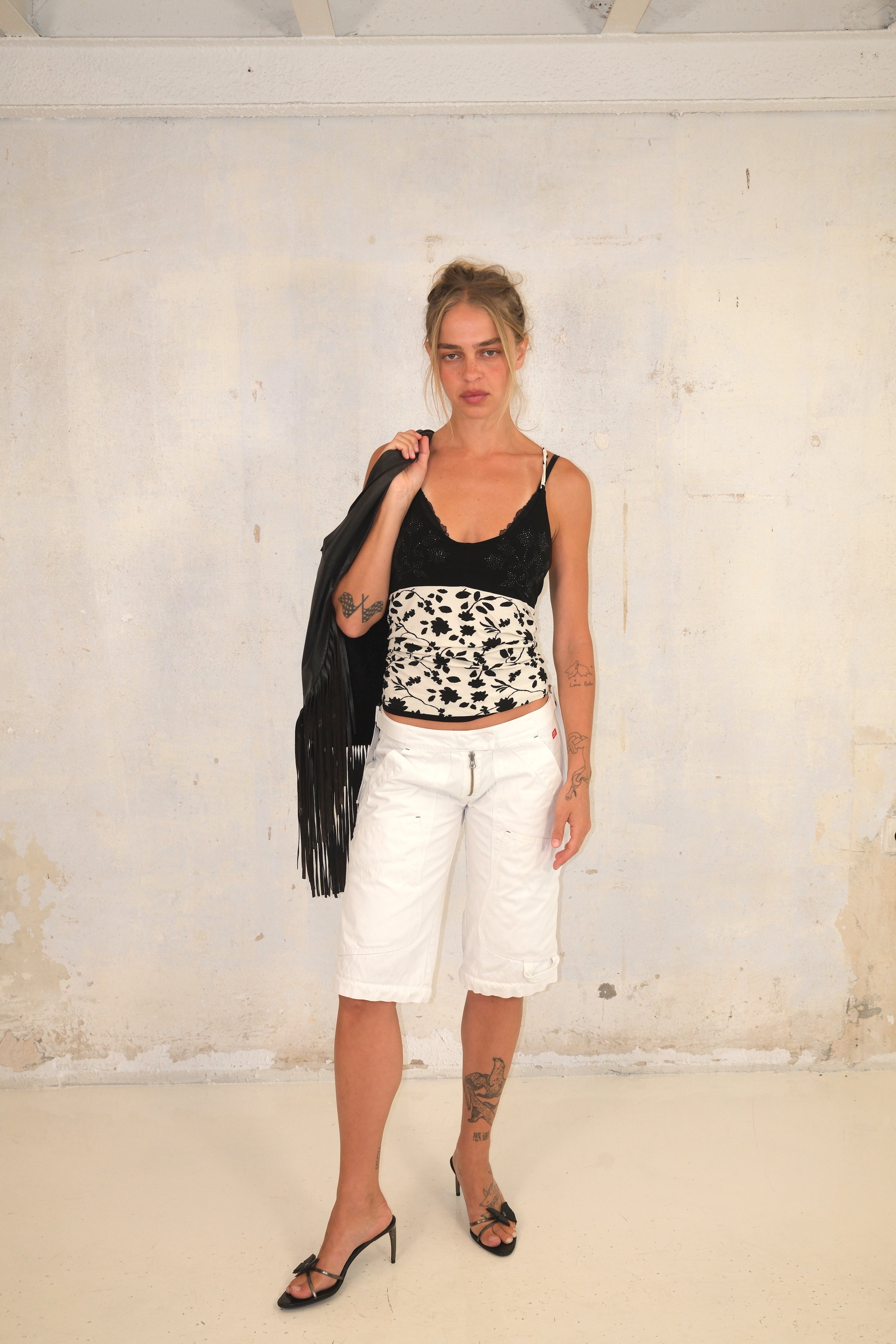 Miss Sixty Low-Rise White 3/4 Pants Size 37