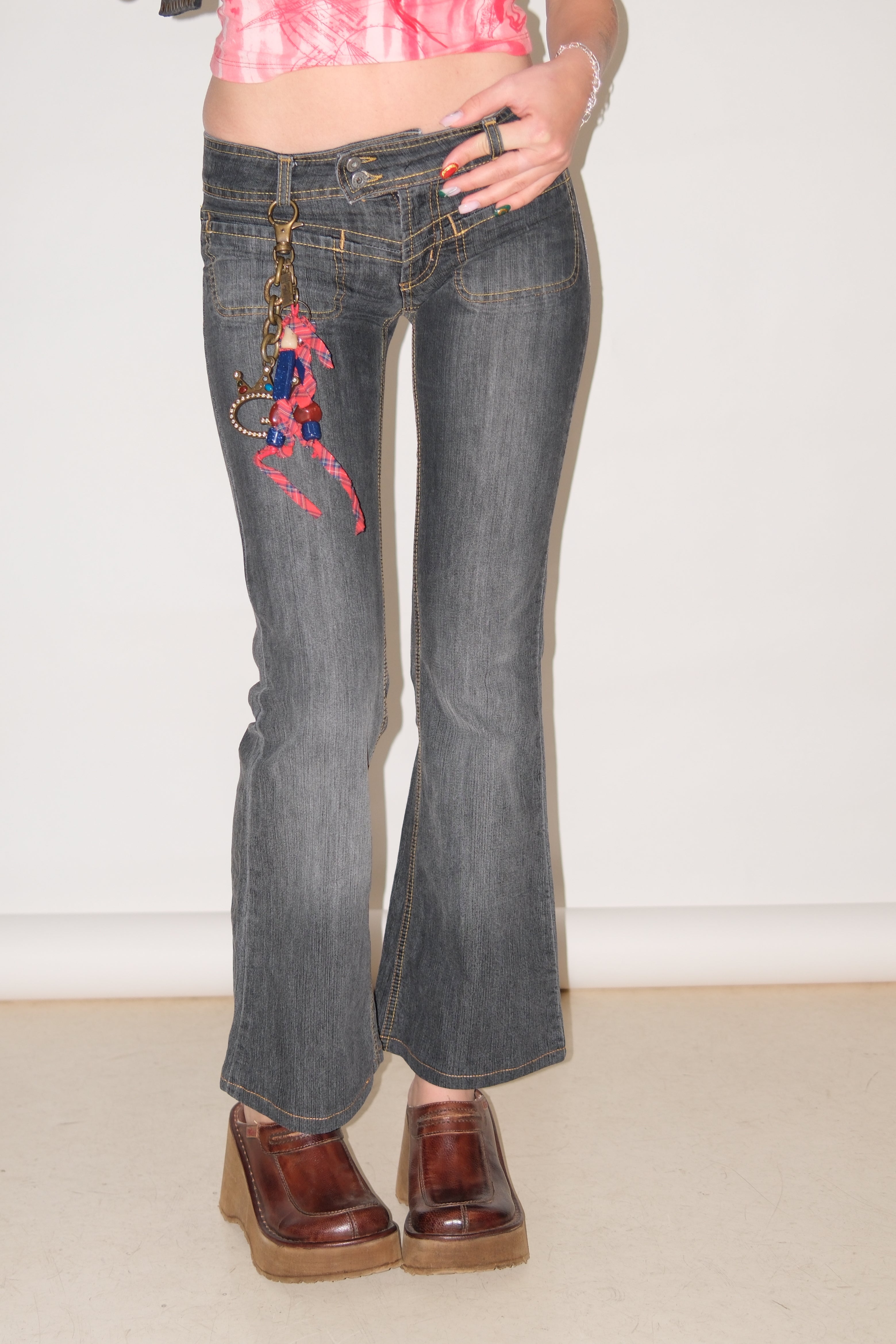 LOW RISE DARK JEANS SIZE 34-35