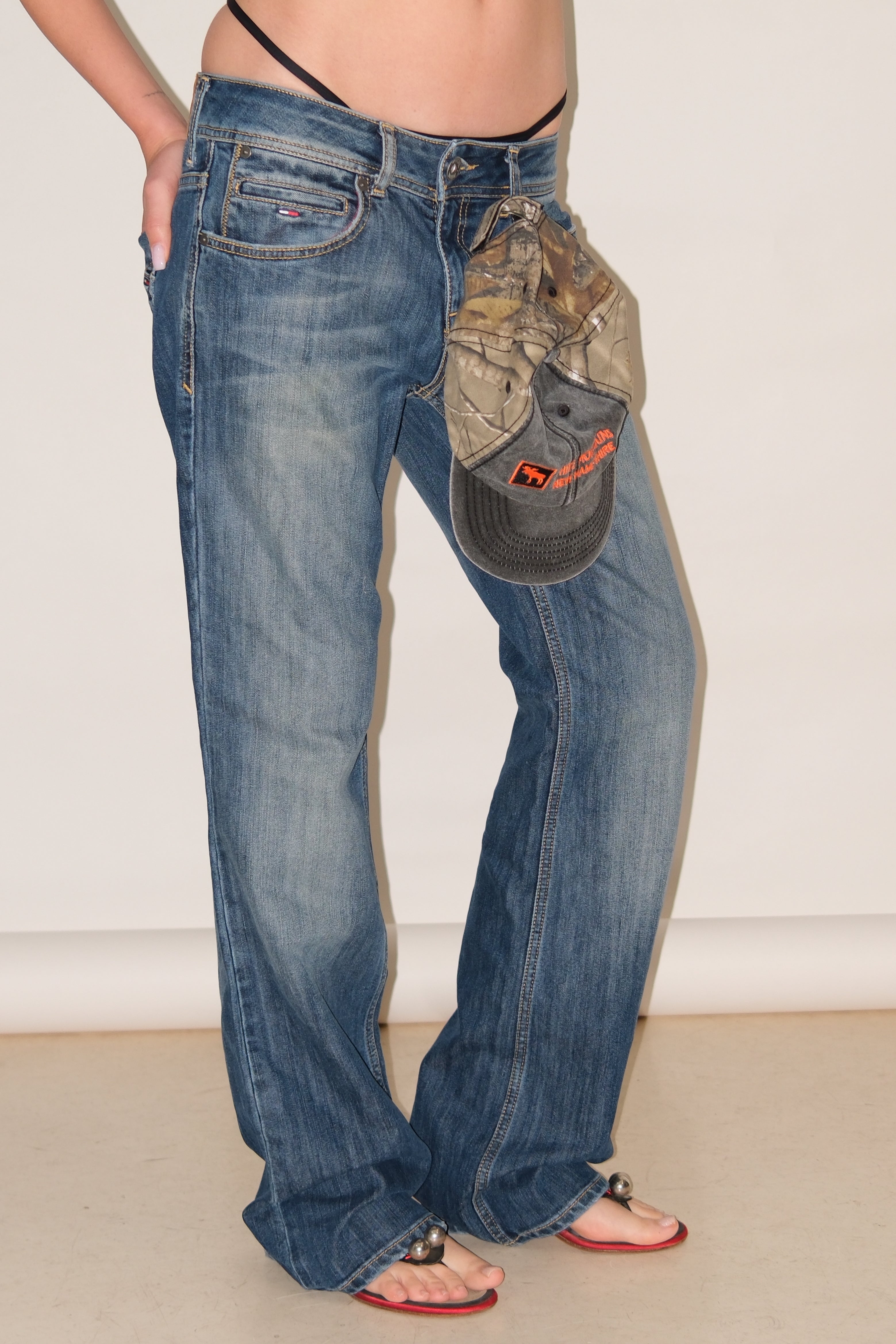 HILFIGER DENIM LOW RISE JEANS SIZE 38