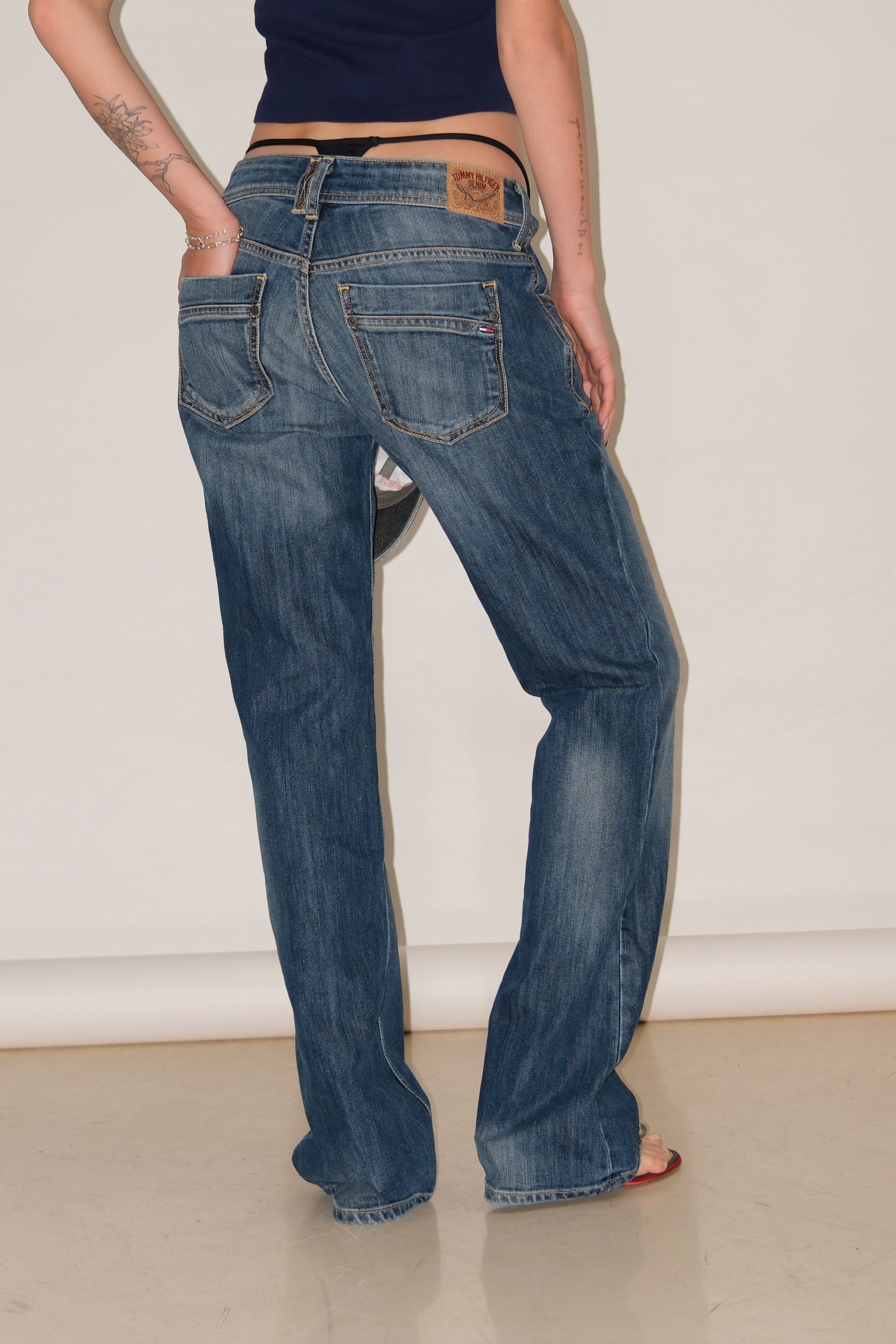 HILFIGER DENIM LOW RISE JEANS SIZE 38