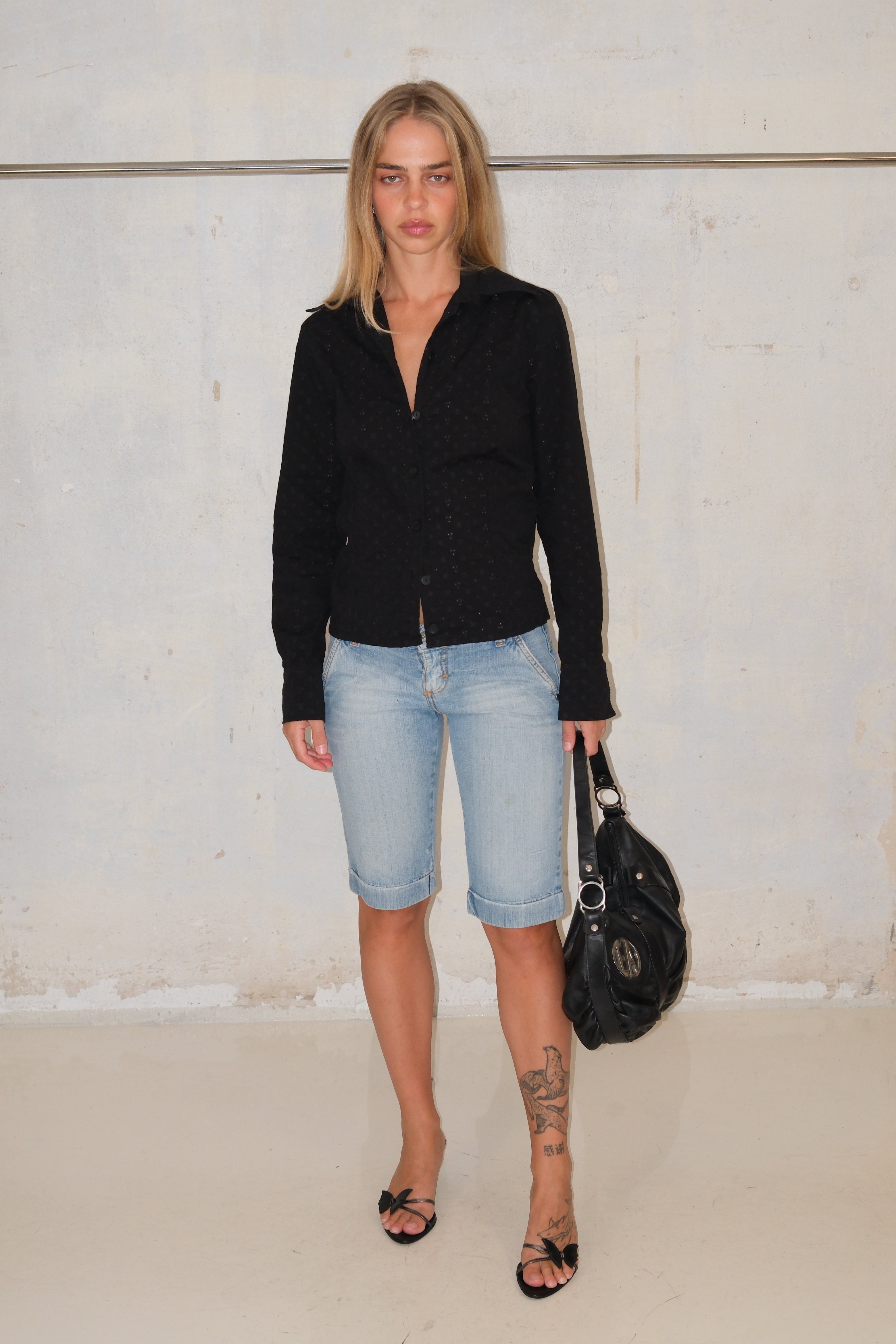 Light 3/4 Jeans With Gold Eagle On The Back Size 38