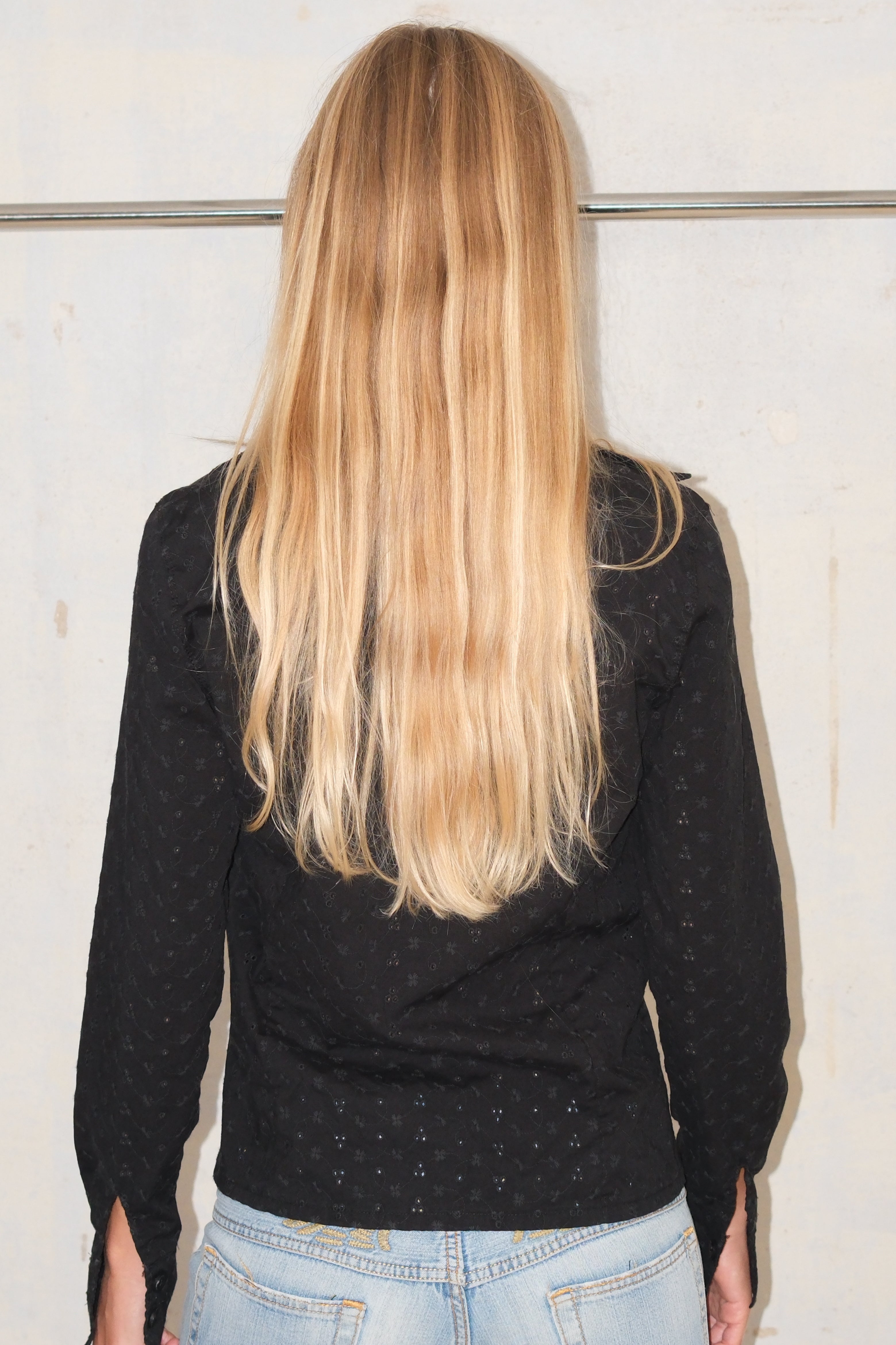 BLACK TEXTURED BUTTON DOWN SHIRT