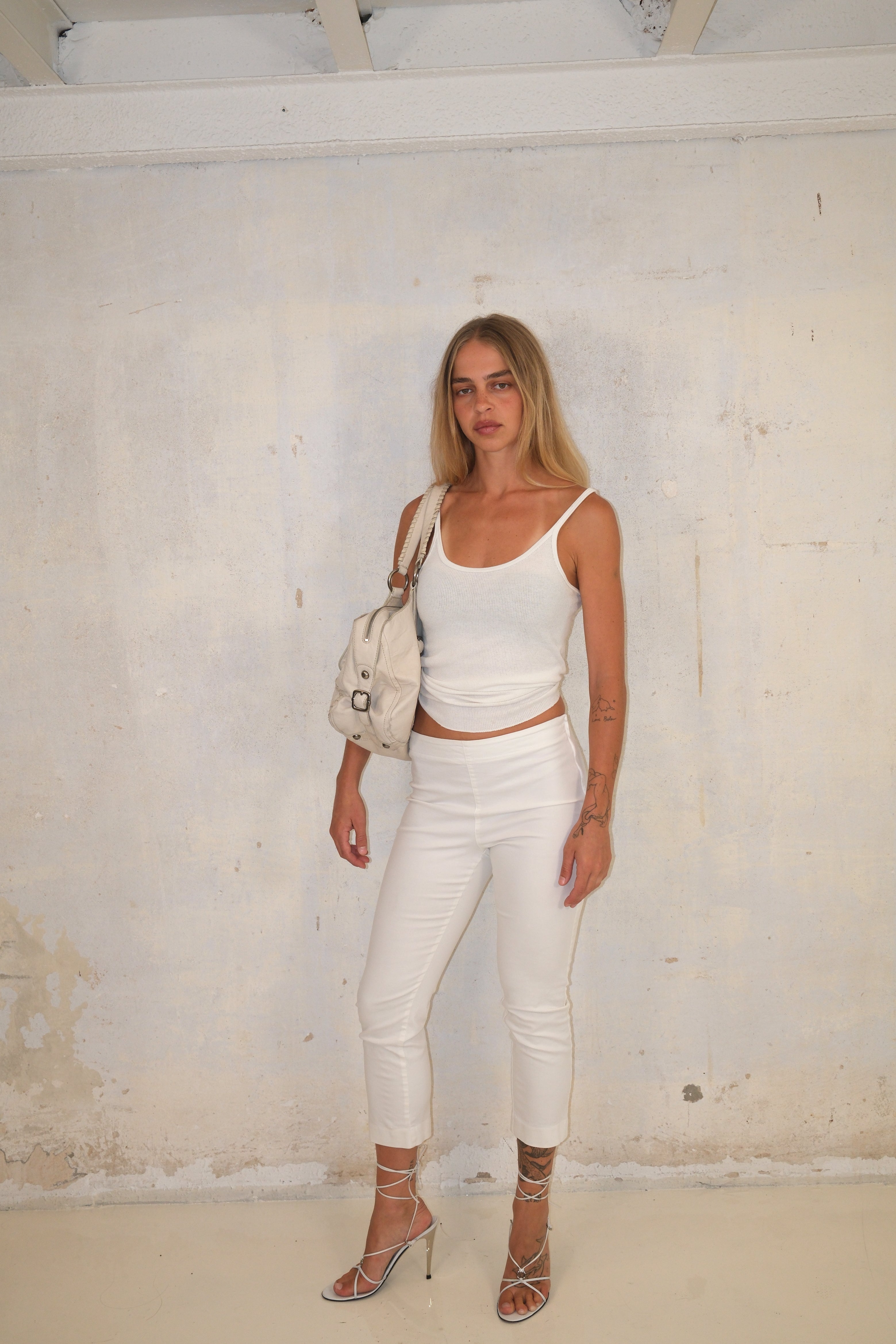 Lacoste White Low-Rise Fitted Midi Pants Size 38