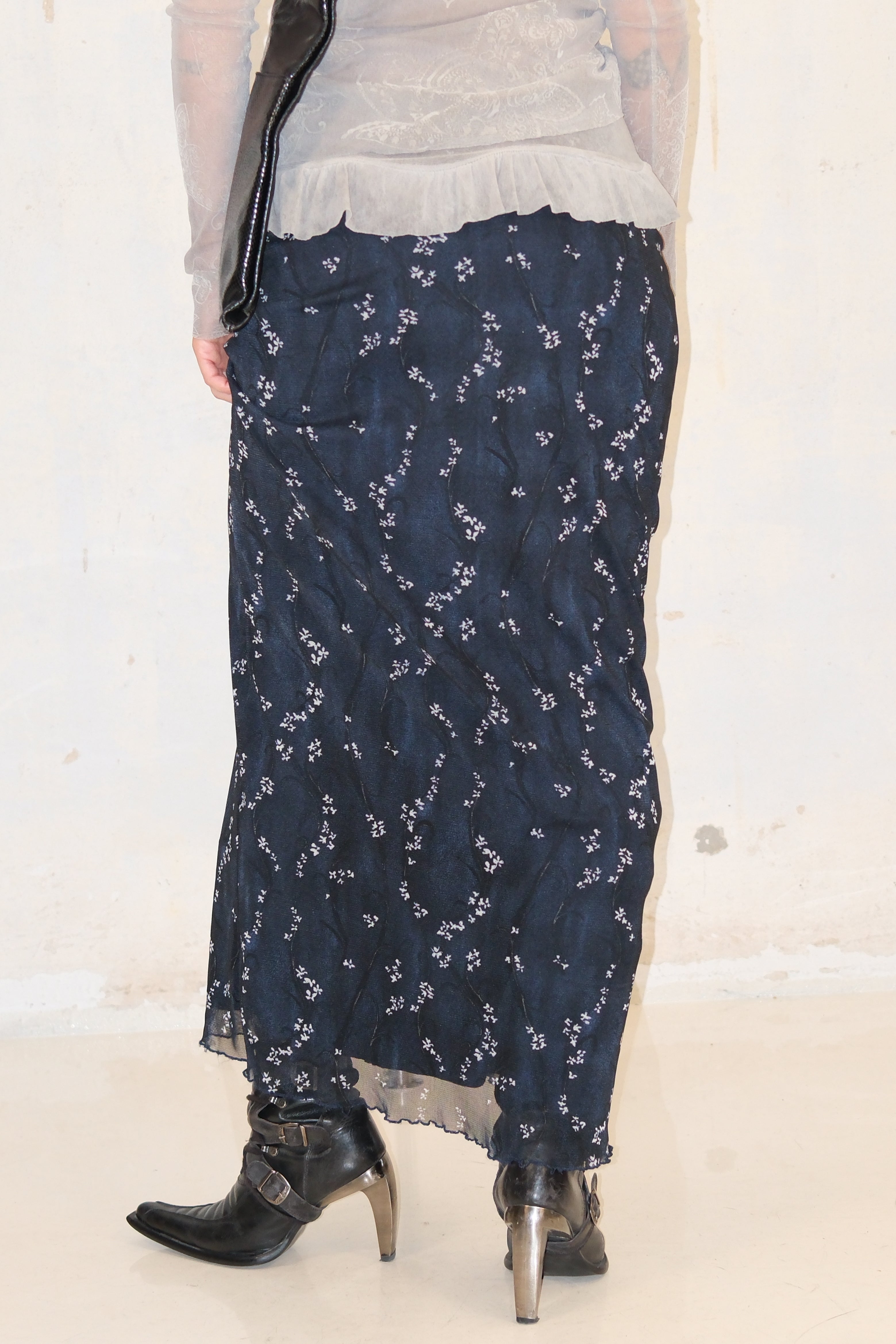 BLUE FLORAL LOW-RISE MAXI SKIRT