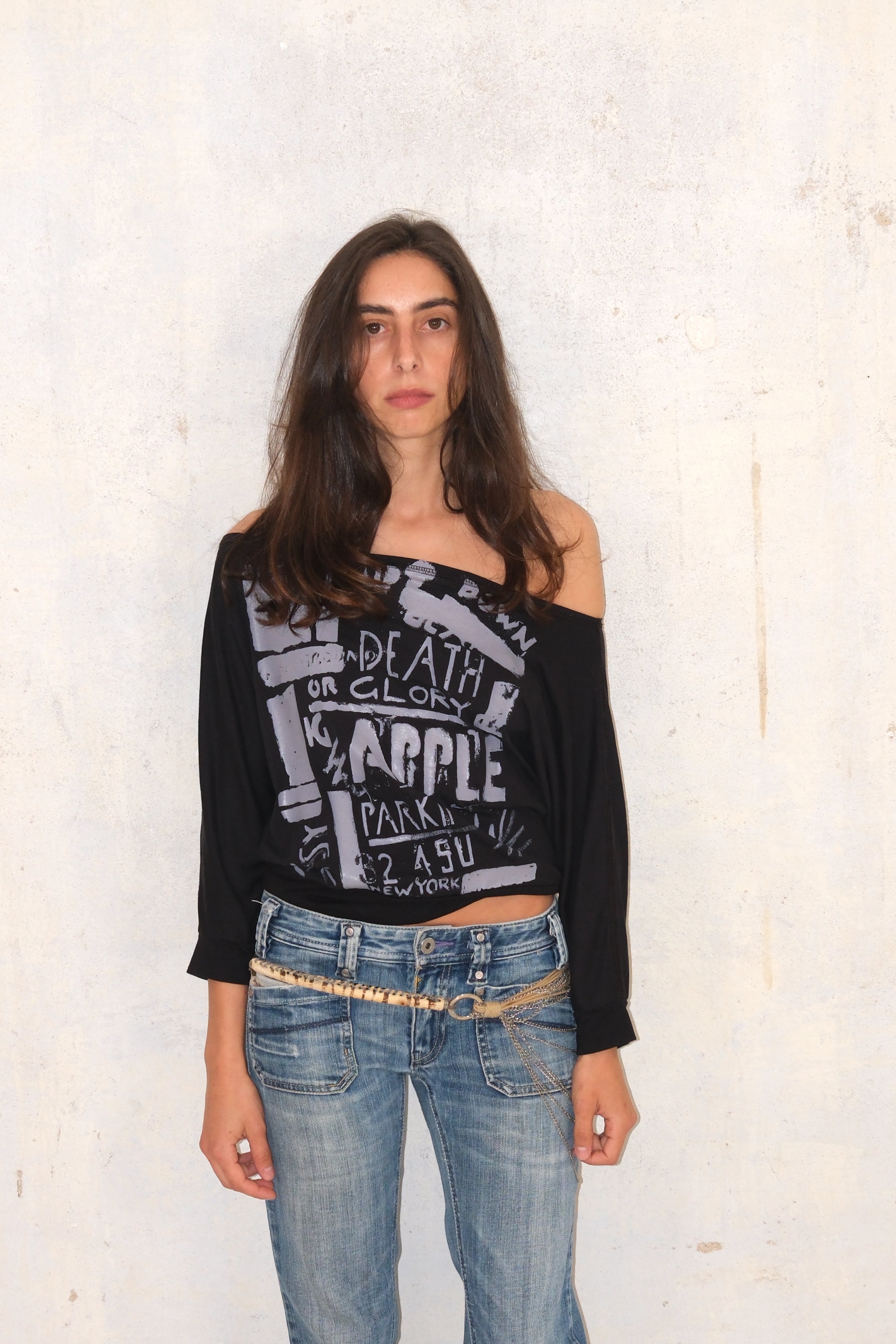 Off-Shoulder Cropped Top With Graphic Print