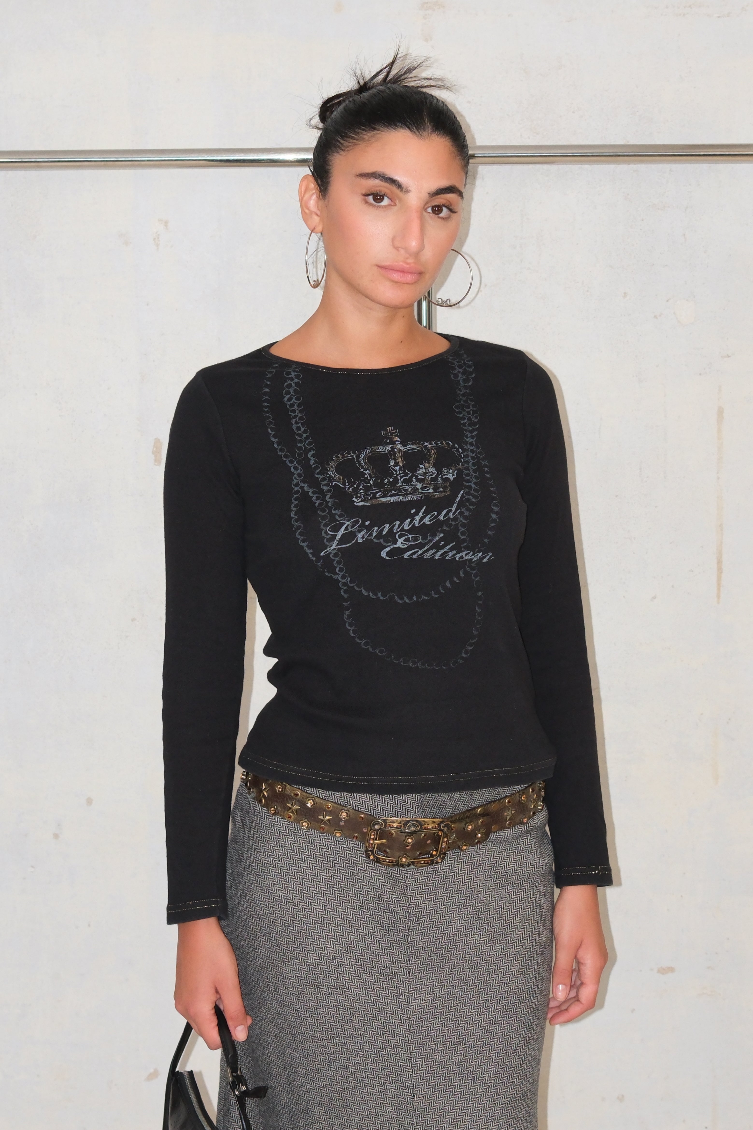 BLACK LONG SLEEVE GRAPHIC “LIMITED EDITION” TOP