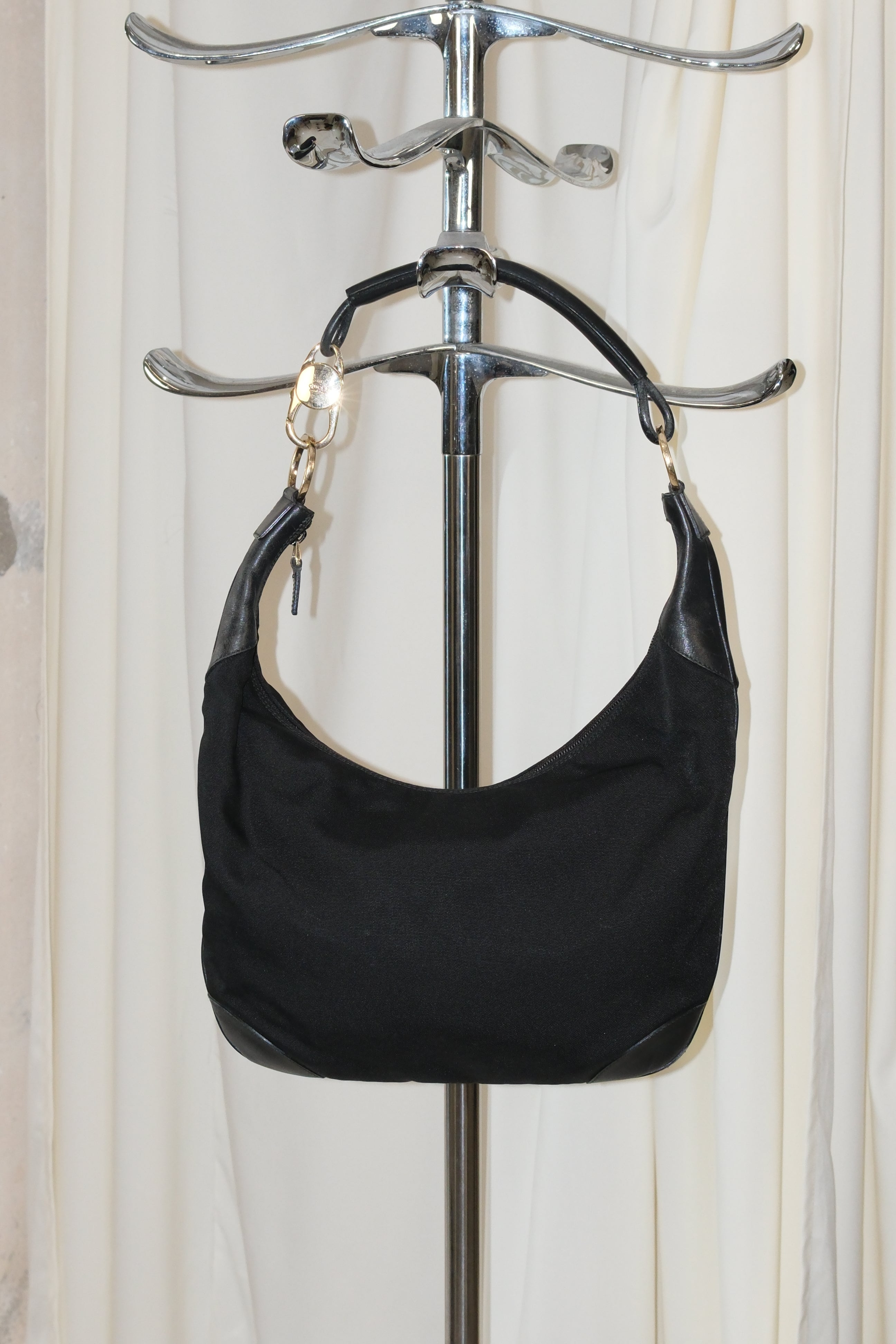 2002 RUNWAY GUCCI BAG IN LEATHER AND CANVAS