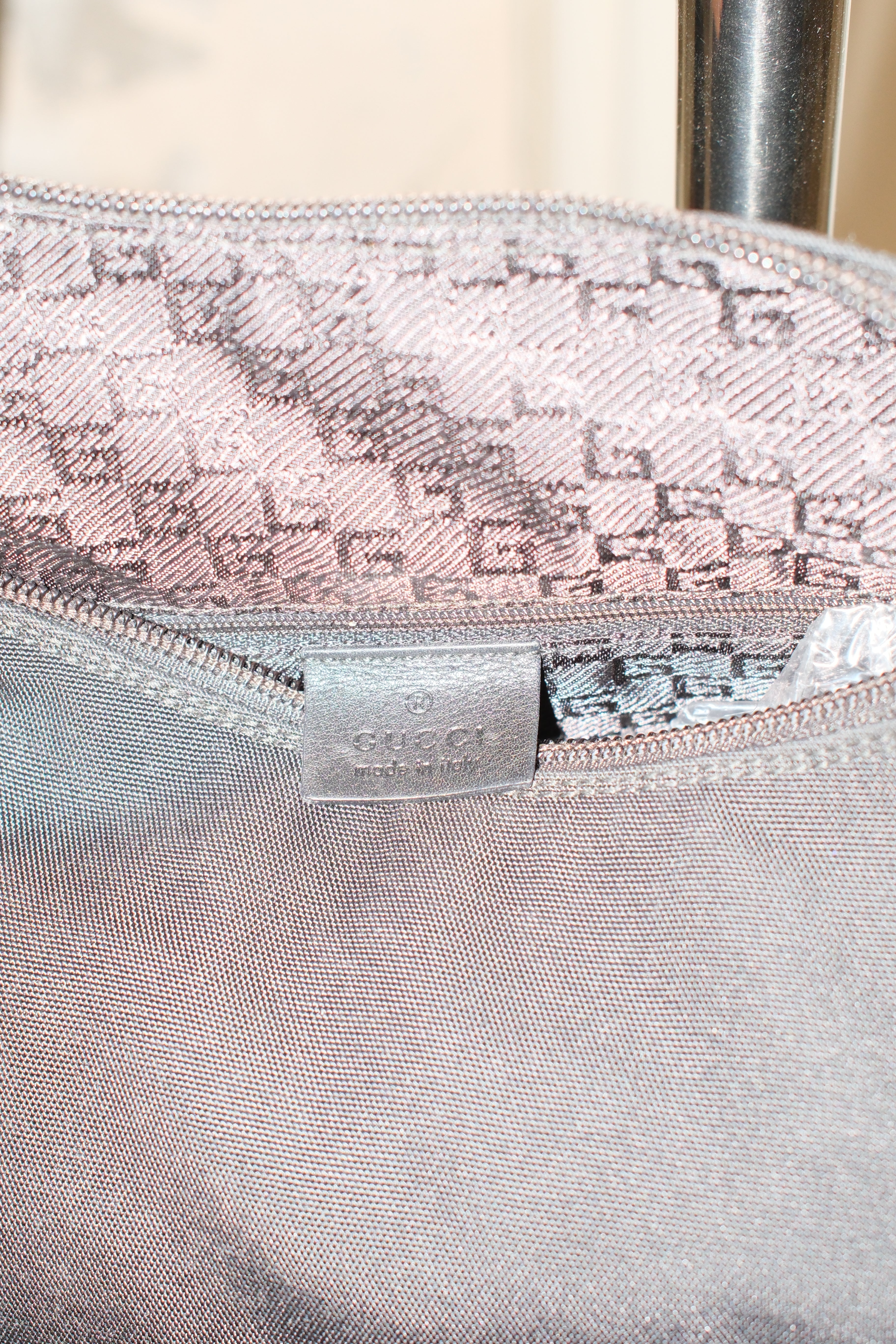 2002 RUNWAY GUCCI BAG IN LEATHER AND CANVAS