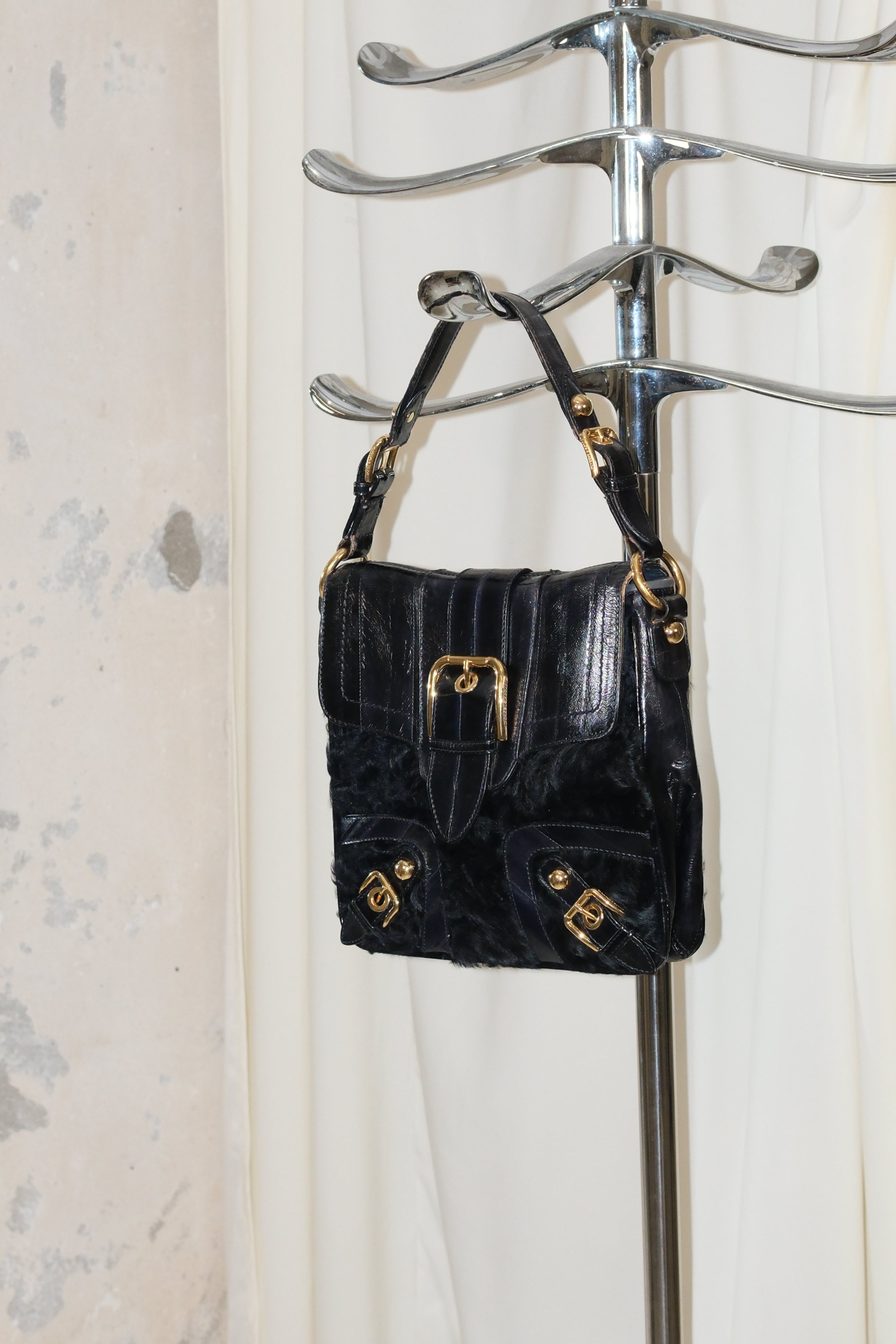 2004 DOLCE GABBANA LEATHER AND FUR SHOULDER BAG