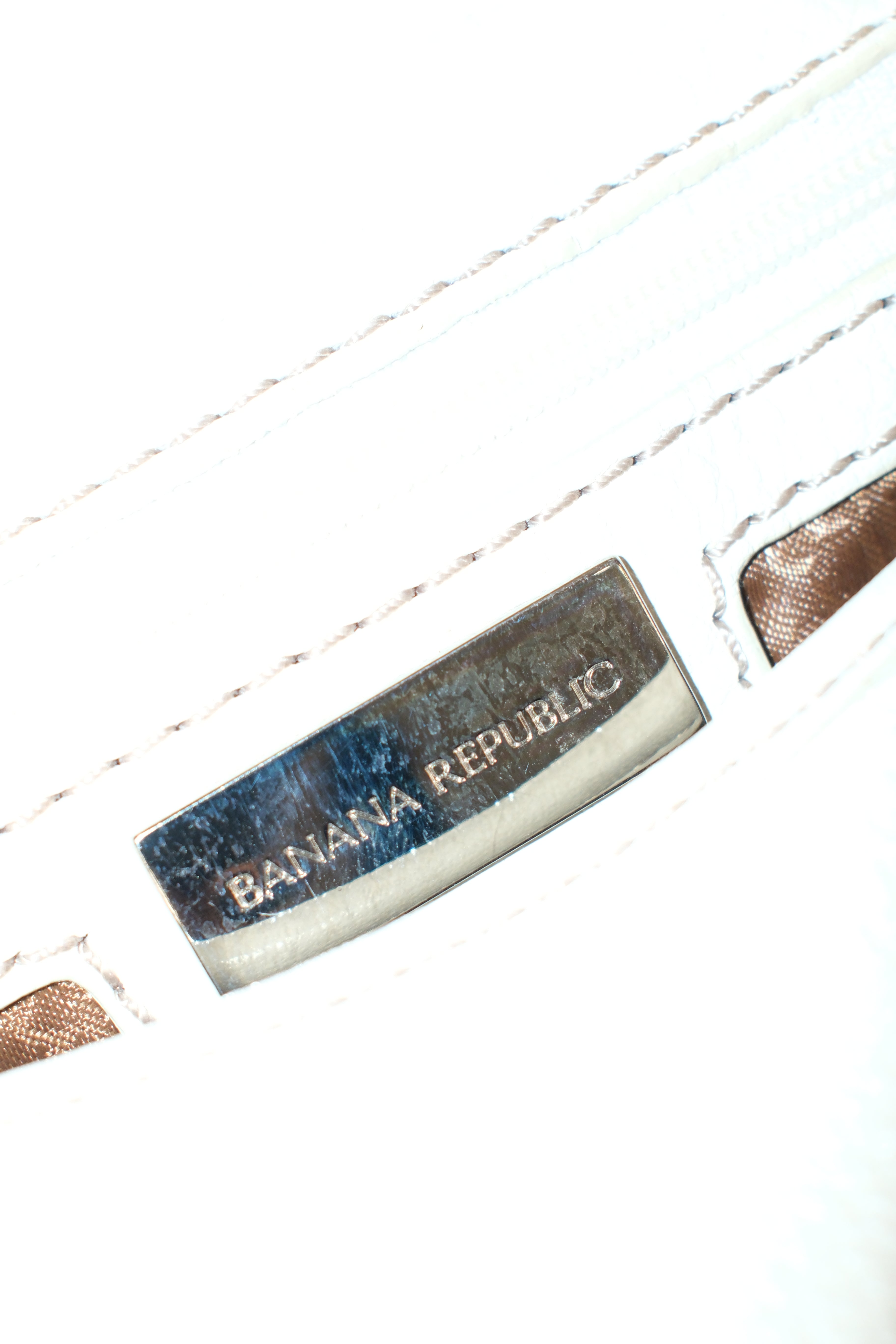 BANANA REPUBLIC CREAM LEATHER BAG WITH BRAIDED DETAIL