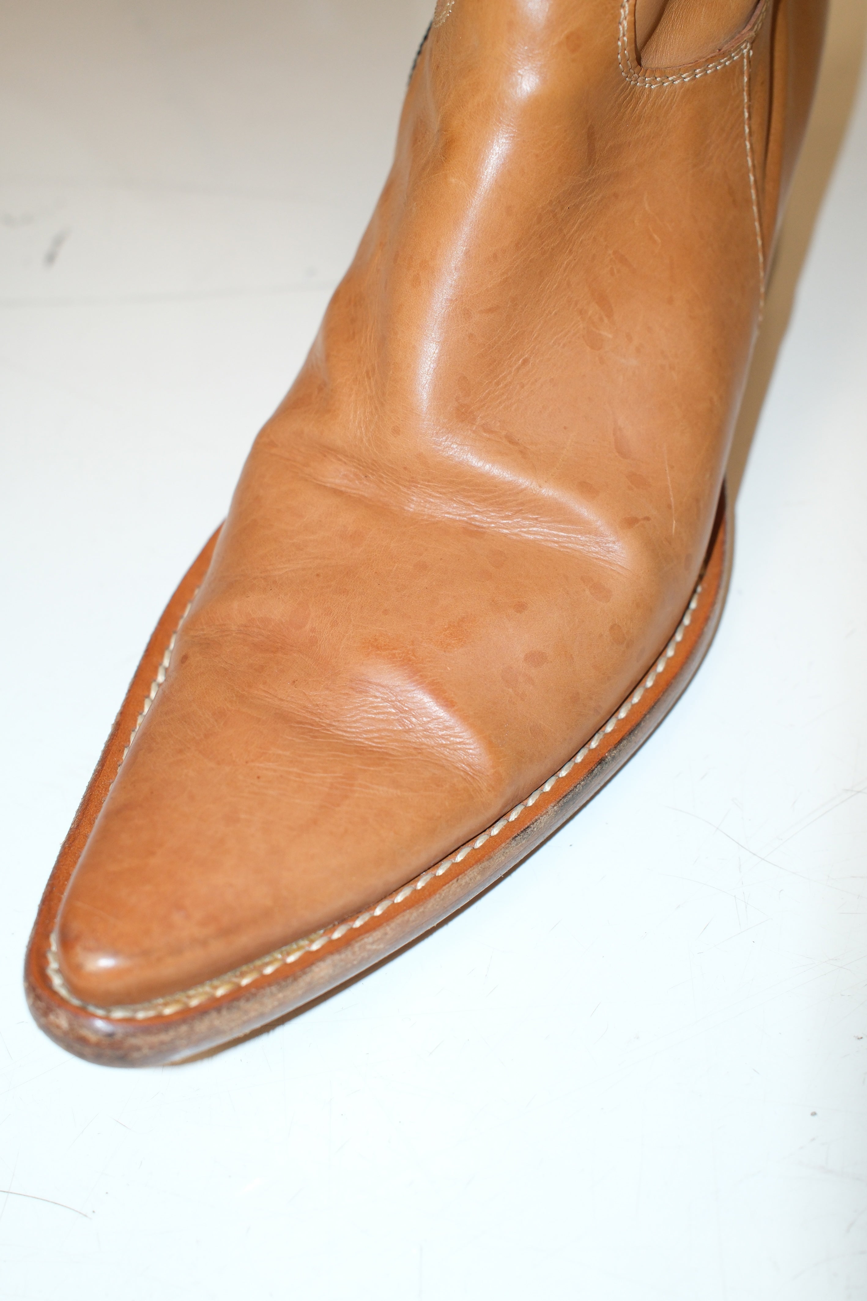 Italian leather boots in caramel color