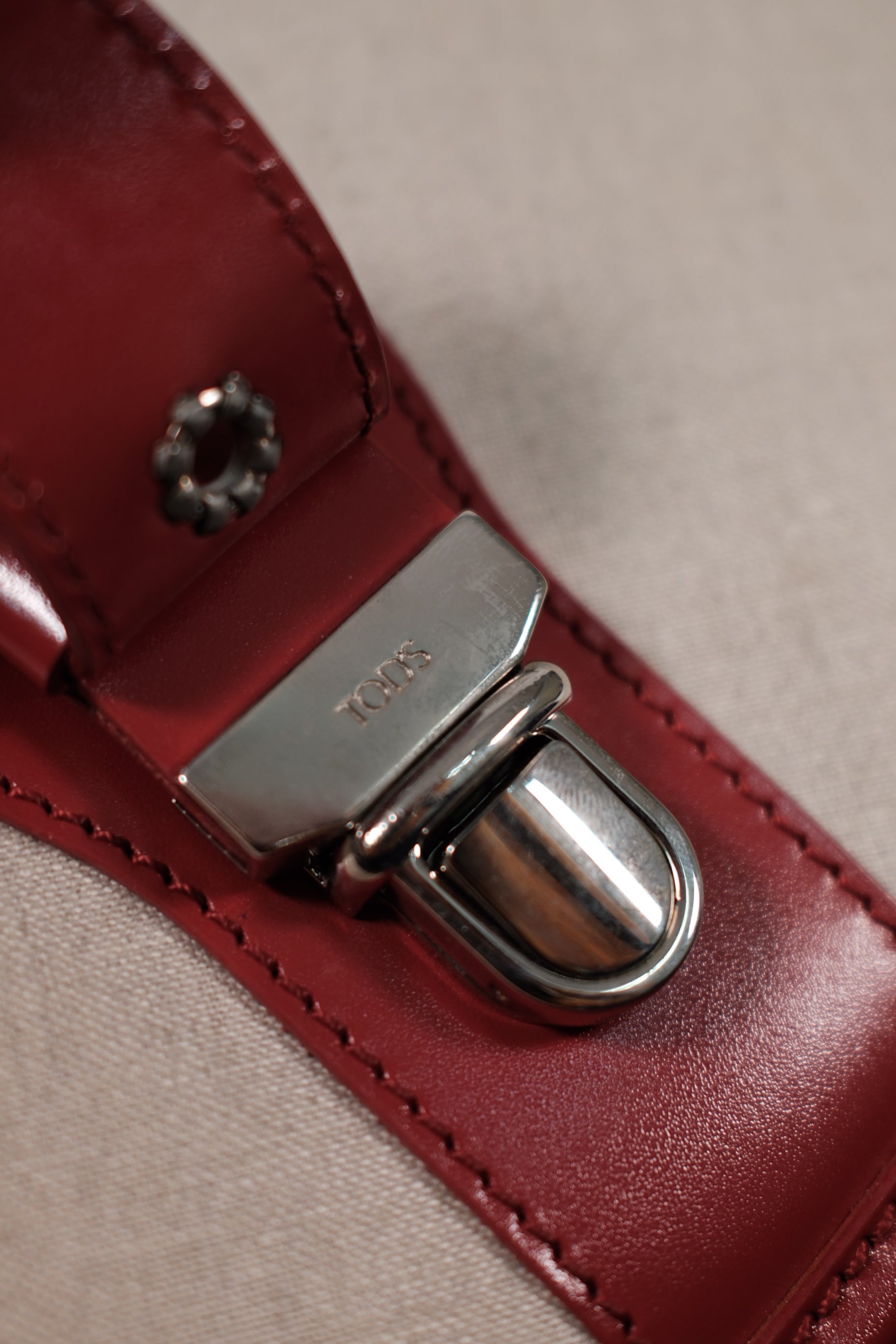 TOD'S canvas and red leather shoulder bag