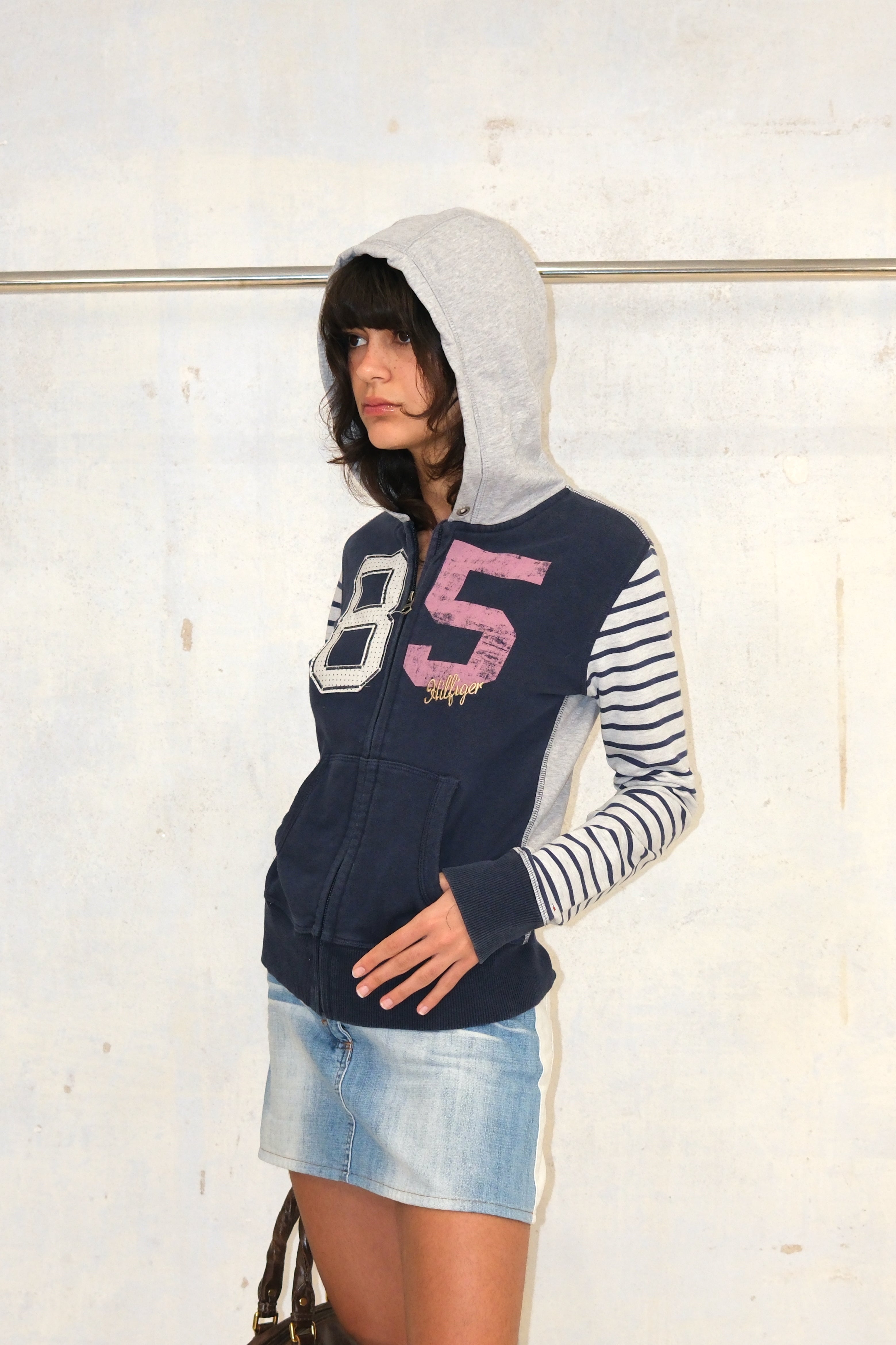 TOMMY HILFIGER GRAPHIC HOODED COOL TOP