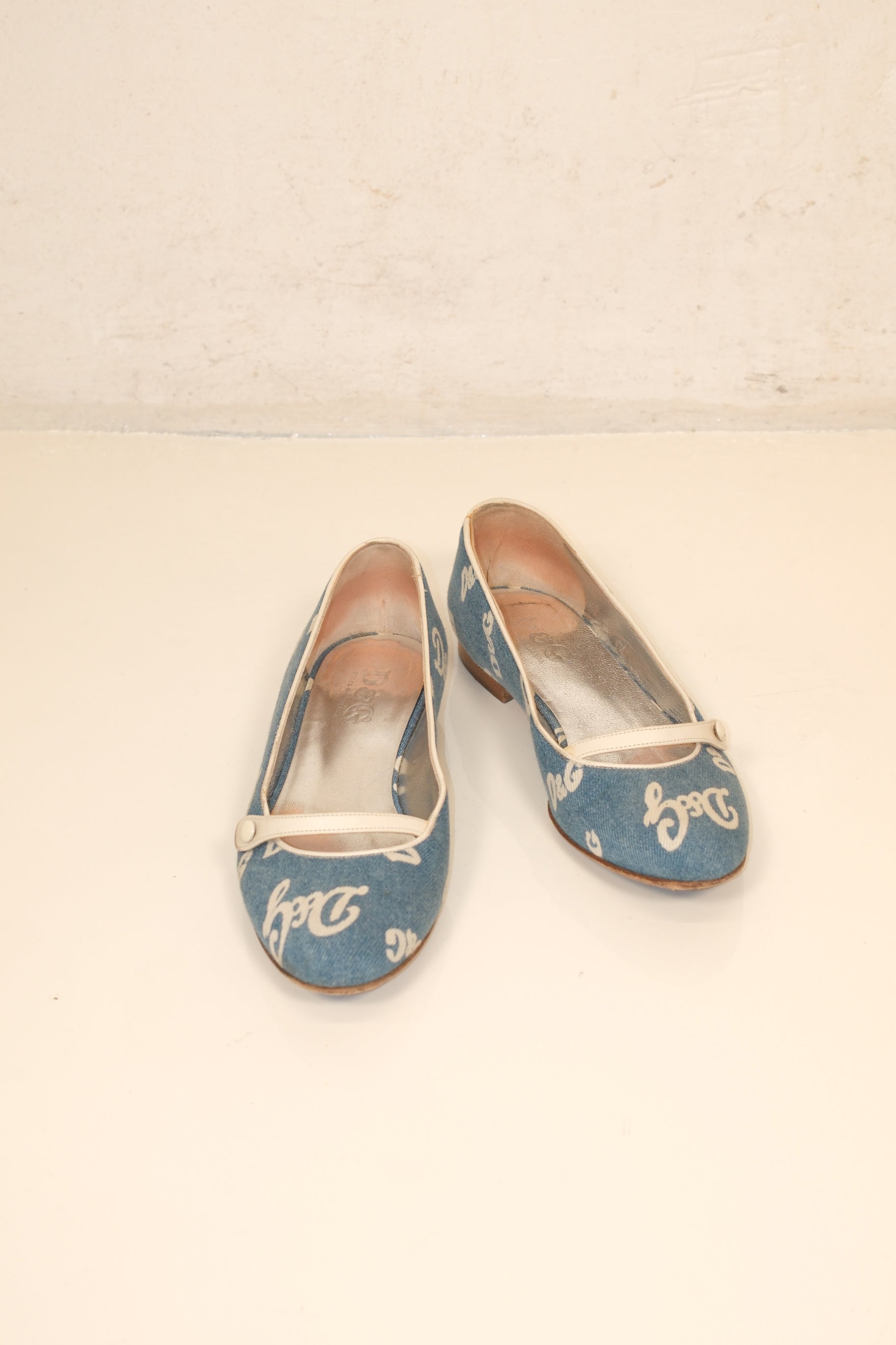 00's D&G  denim ballet flats (size 36)