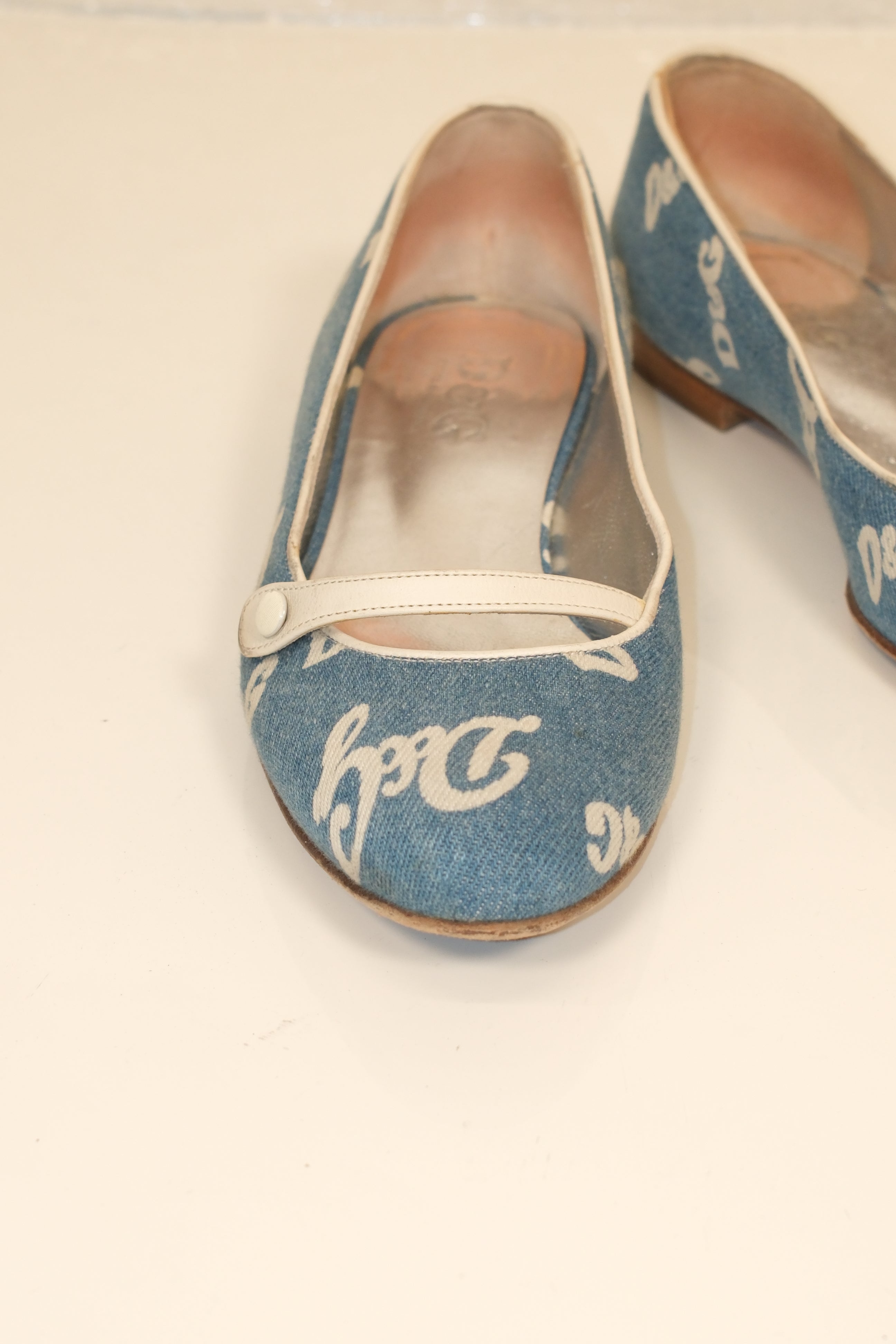 00's D&G  denim ballet flats (size 36)