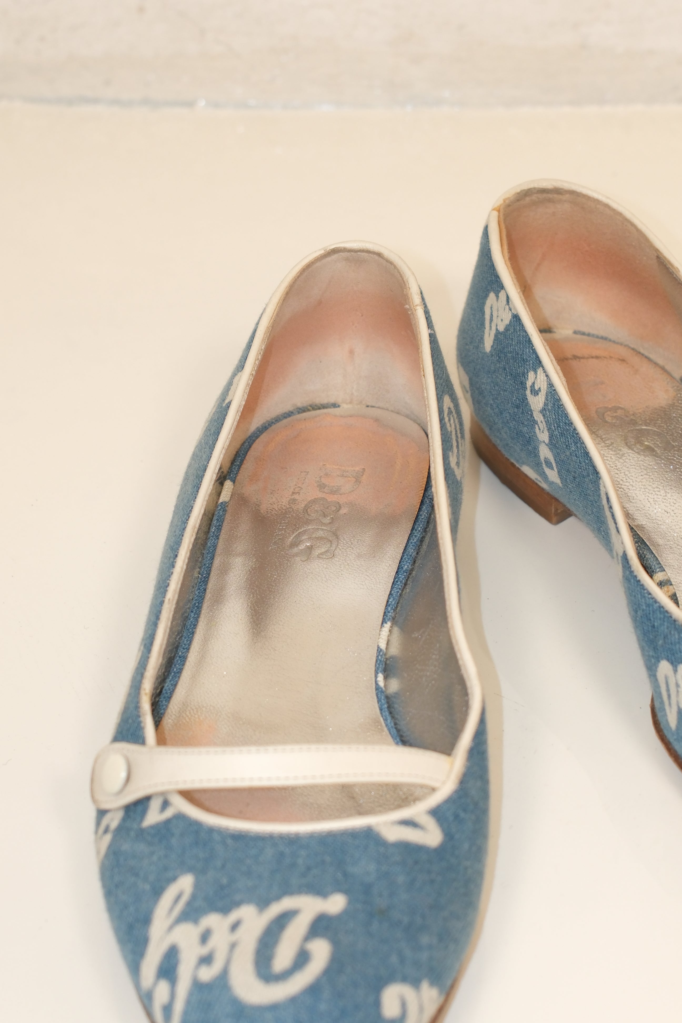 00's D&G  denim ballet flats (size 36)
