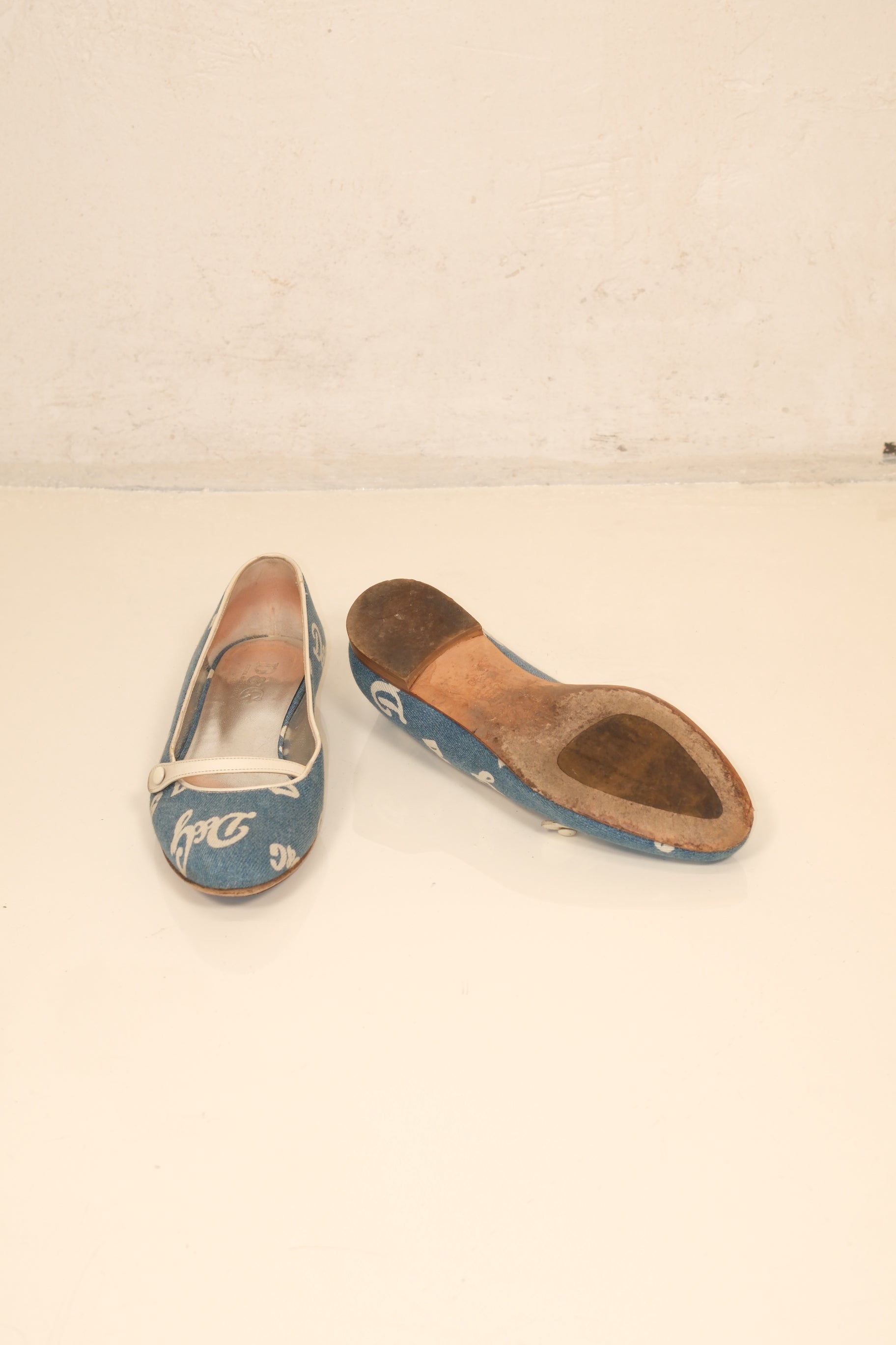 00's D&G  denim ballet flats (size 36)