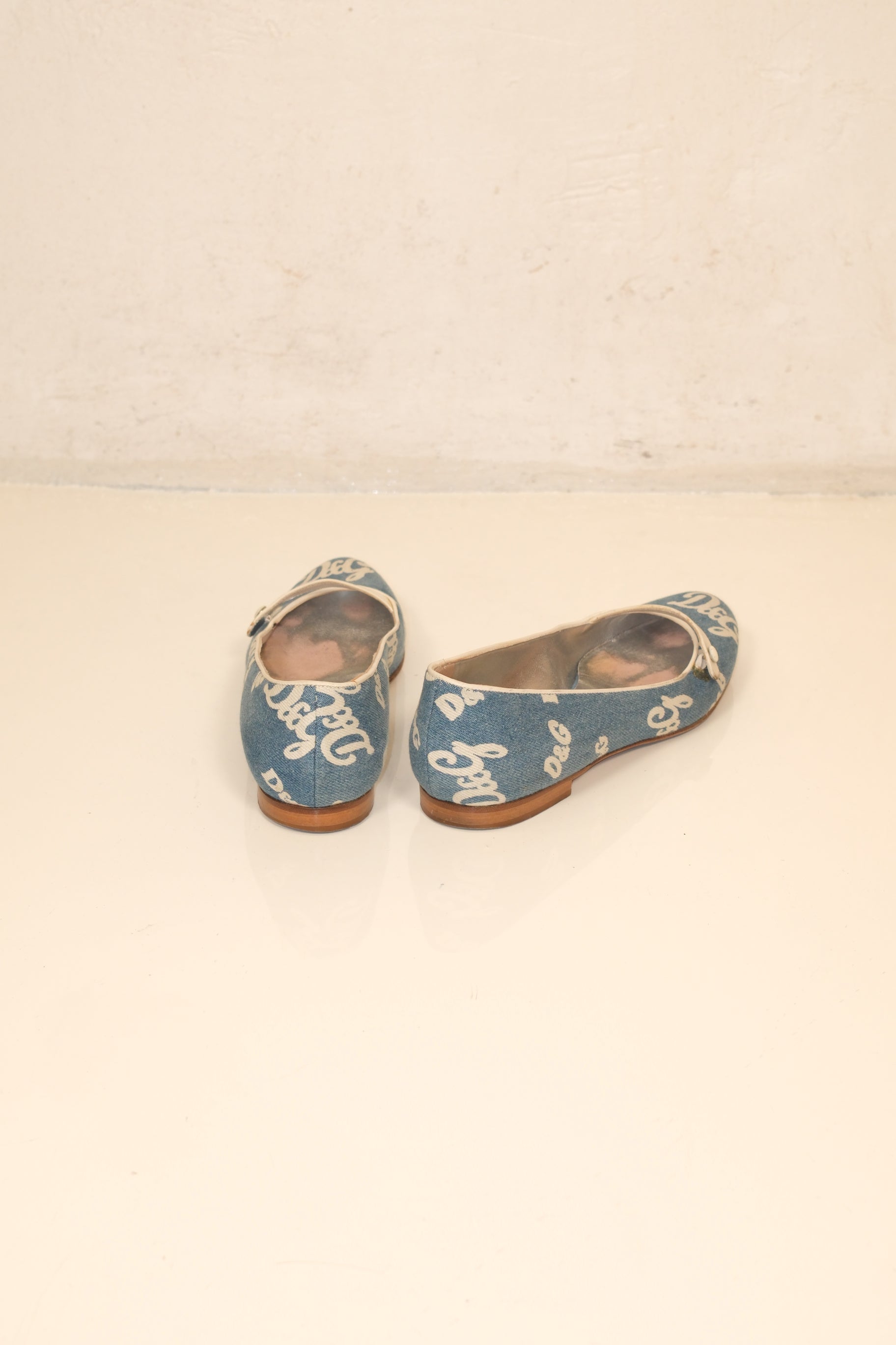 00's D&G  denim ballet flats (size 36)