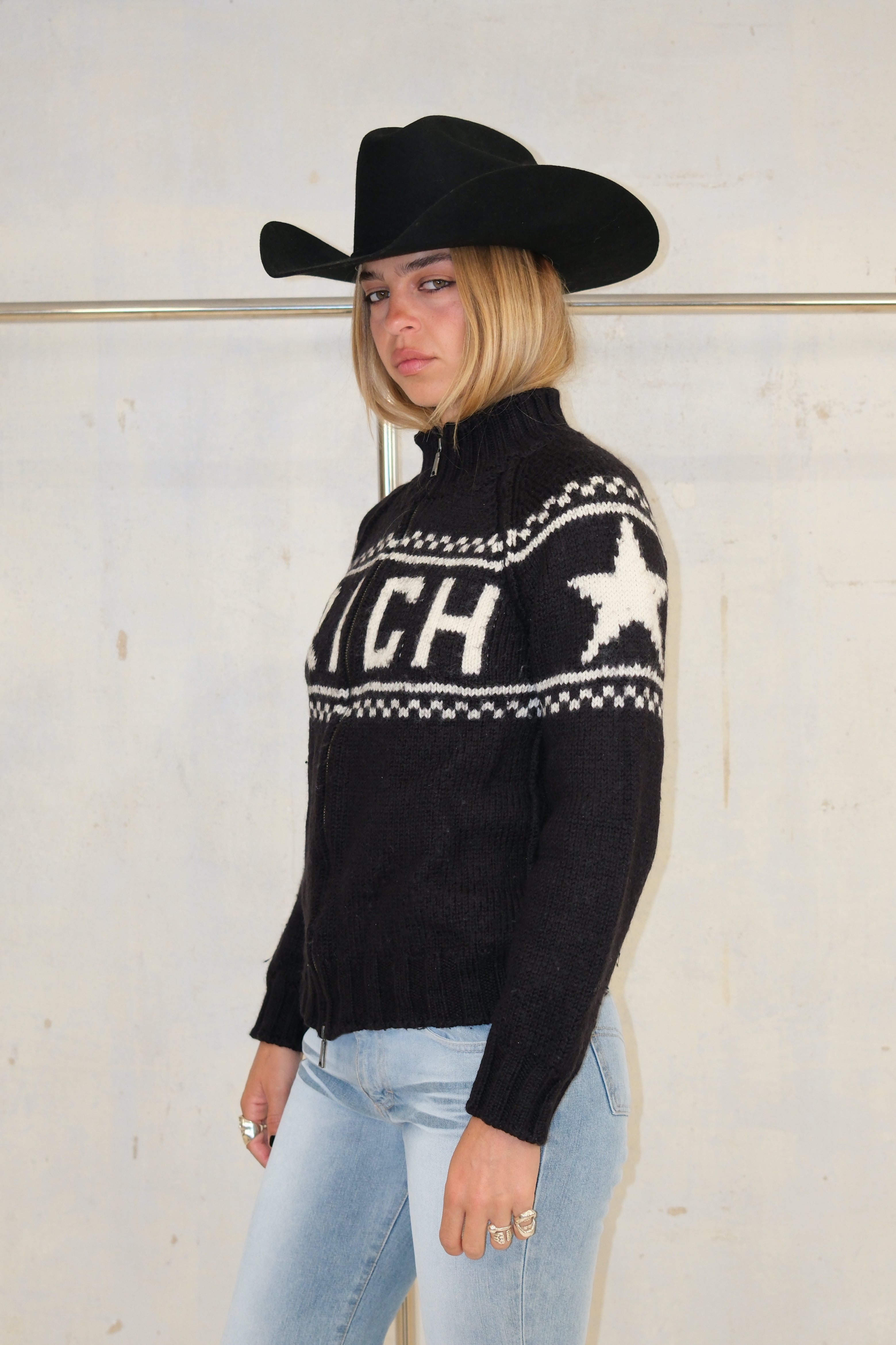 RICHMOND 2 SIDE ZIP UP GRAPHIC KNIT SWEATER