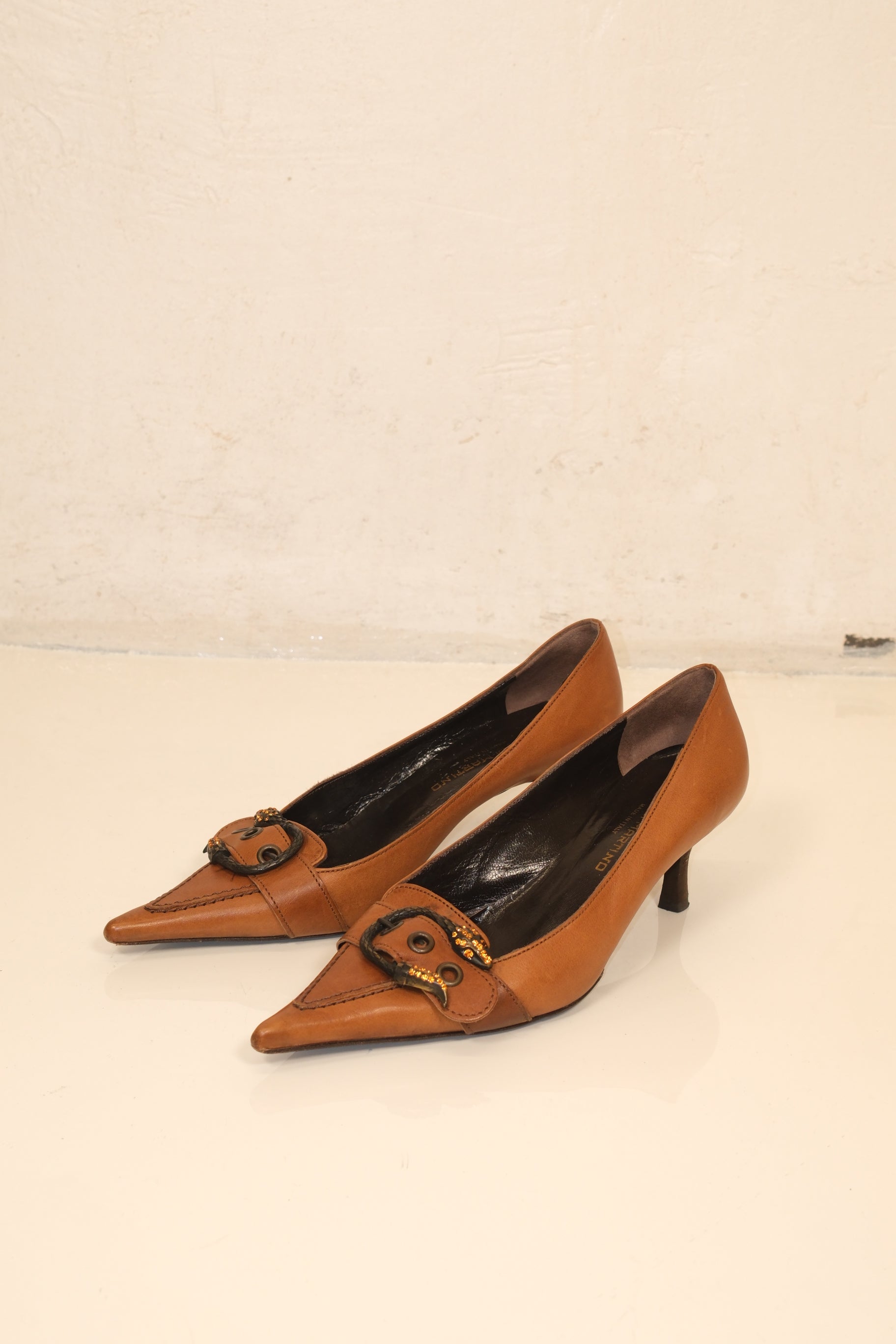 Italian snake buckled pointed toe kitten heel in honey brown leather