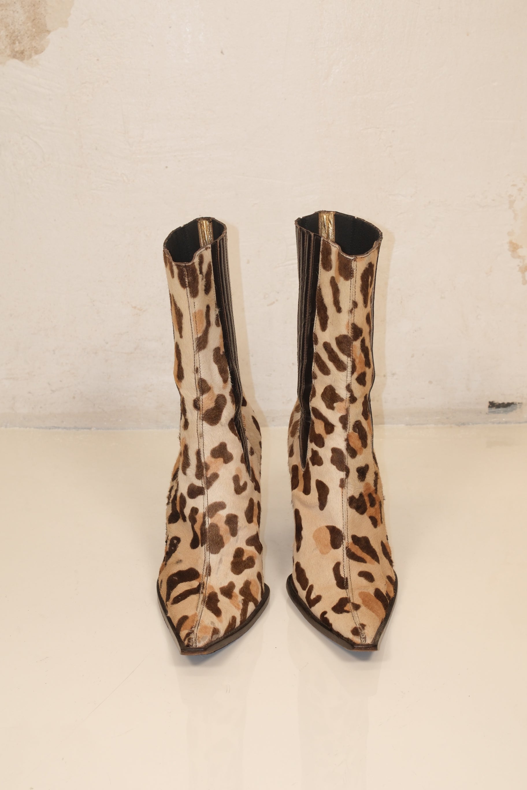 Dolce Gabbana leopard furry leather boots
