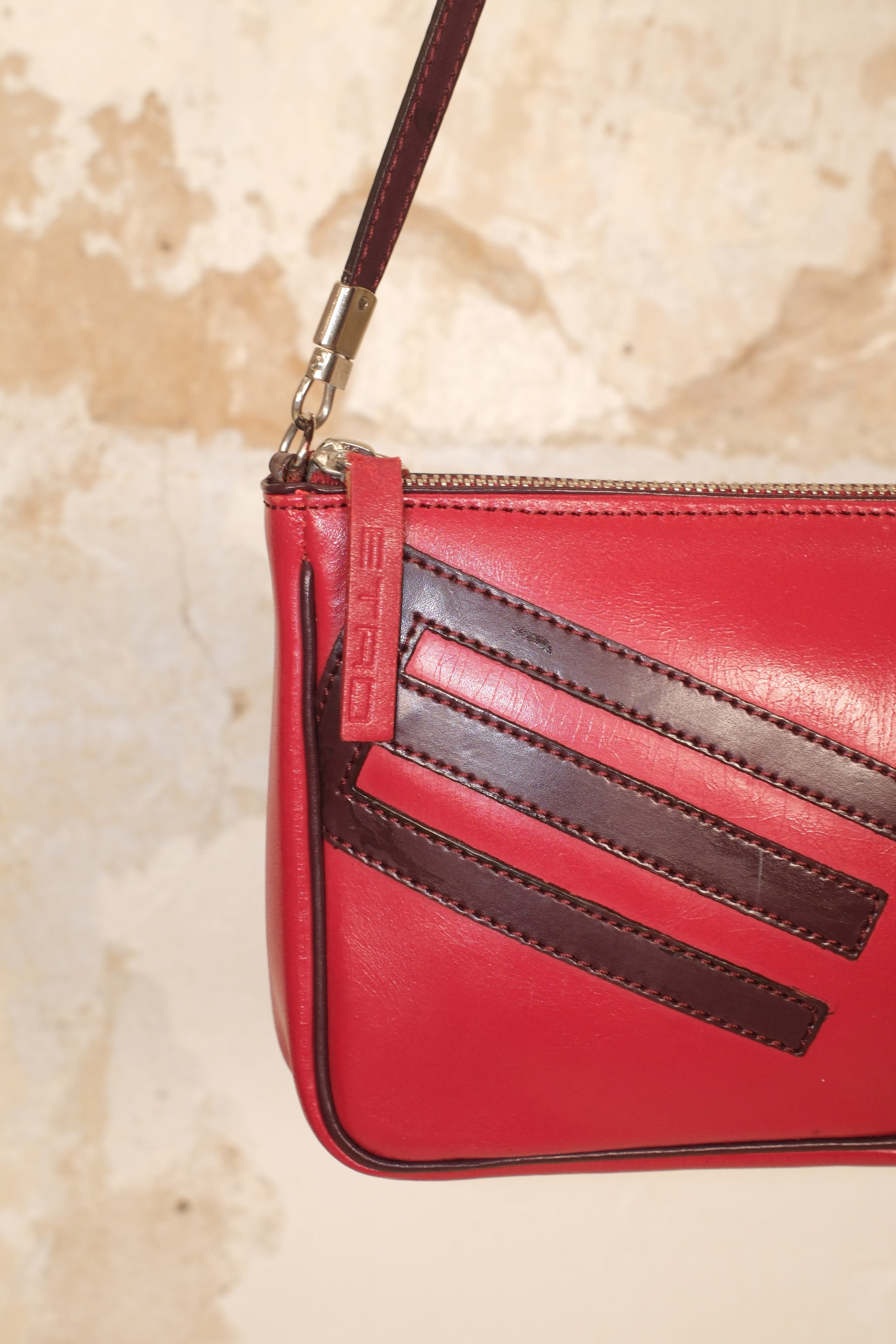 Etro 2001 colored leather handbag in red and aubergine