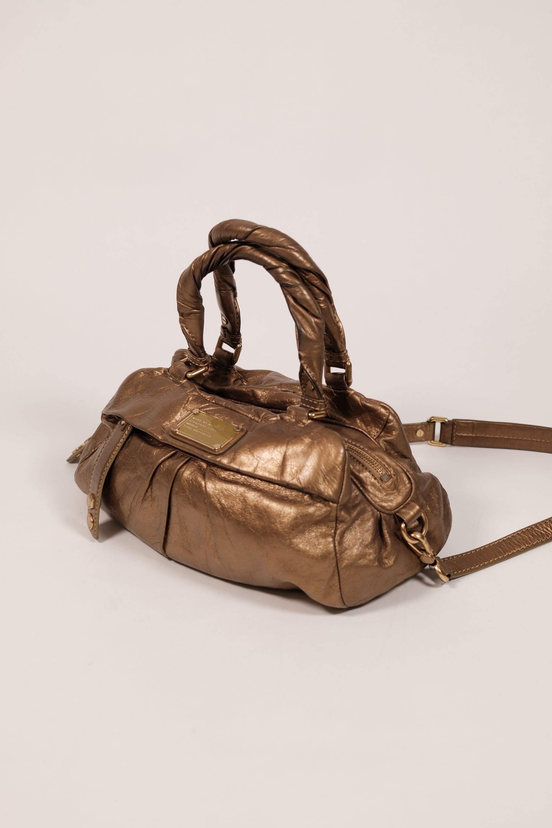 Marc jacobs gold metallic handbag with twisted handles