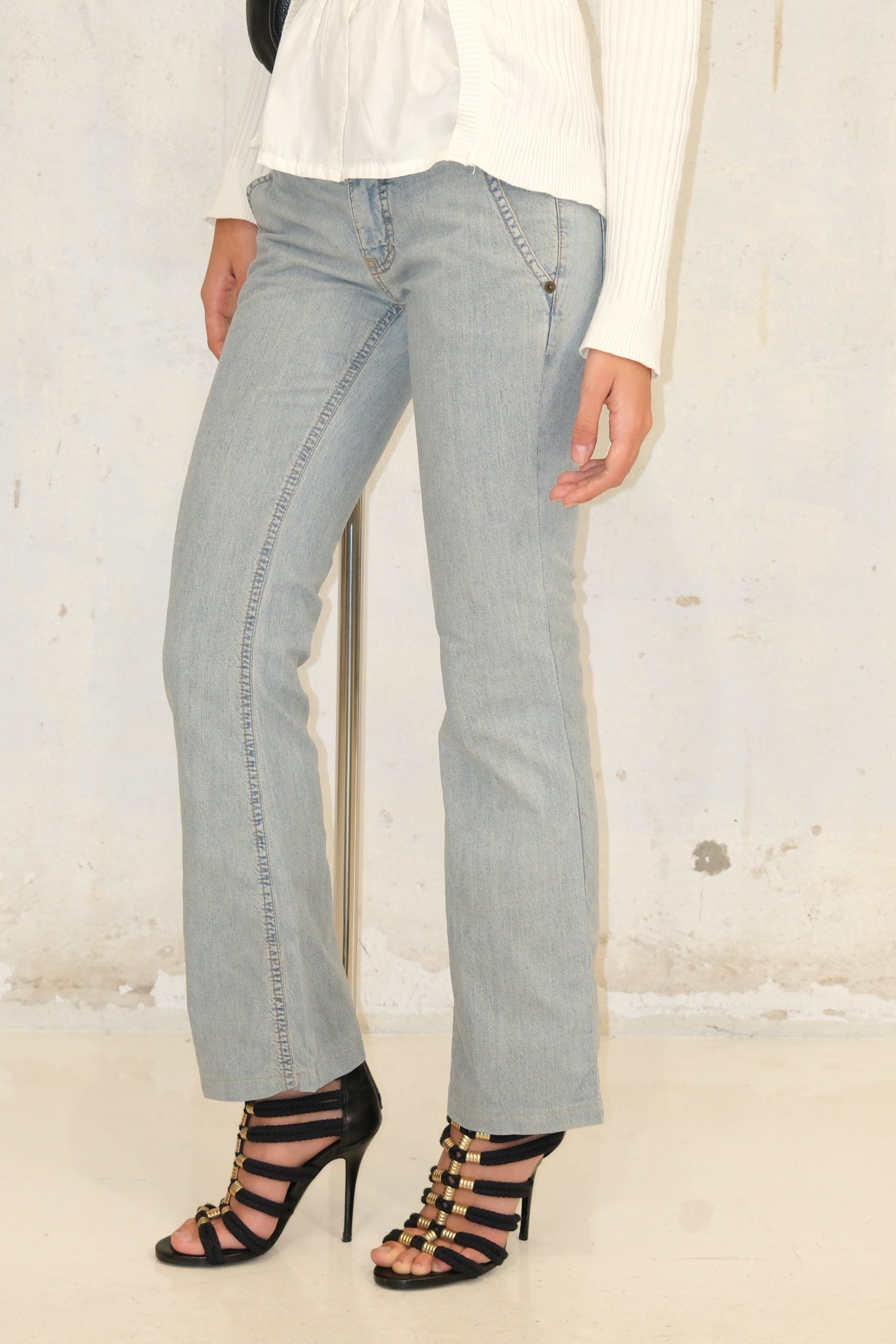 Phard Low Rise Belt Detail Cute Jeans Size 32-34