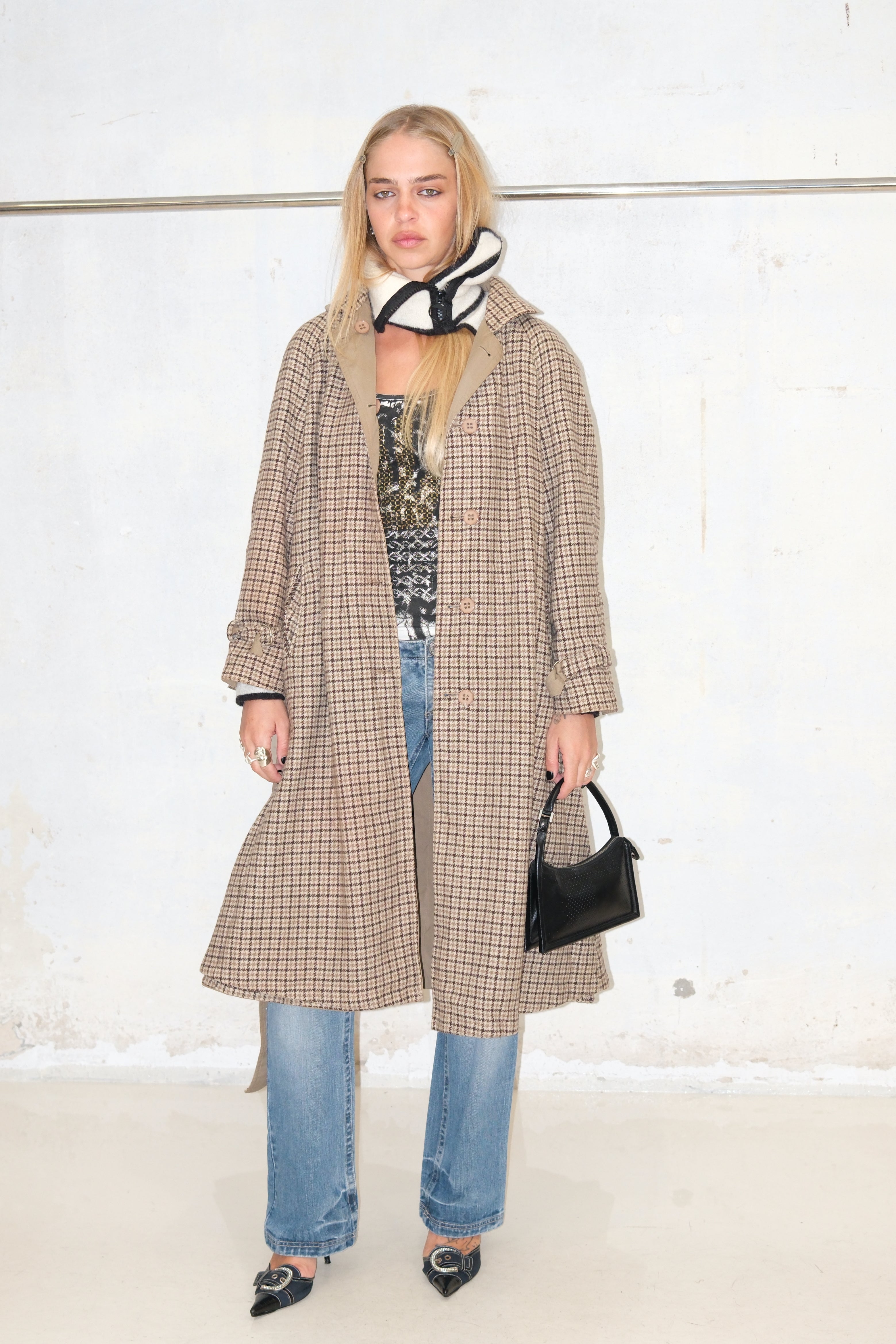REVERSIBLE BEIGE PLAID TRENCH COAT