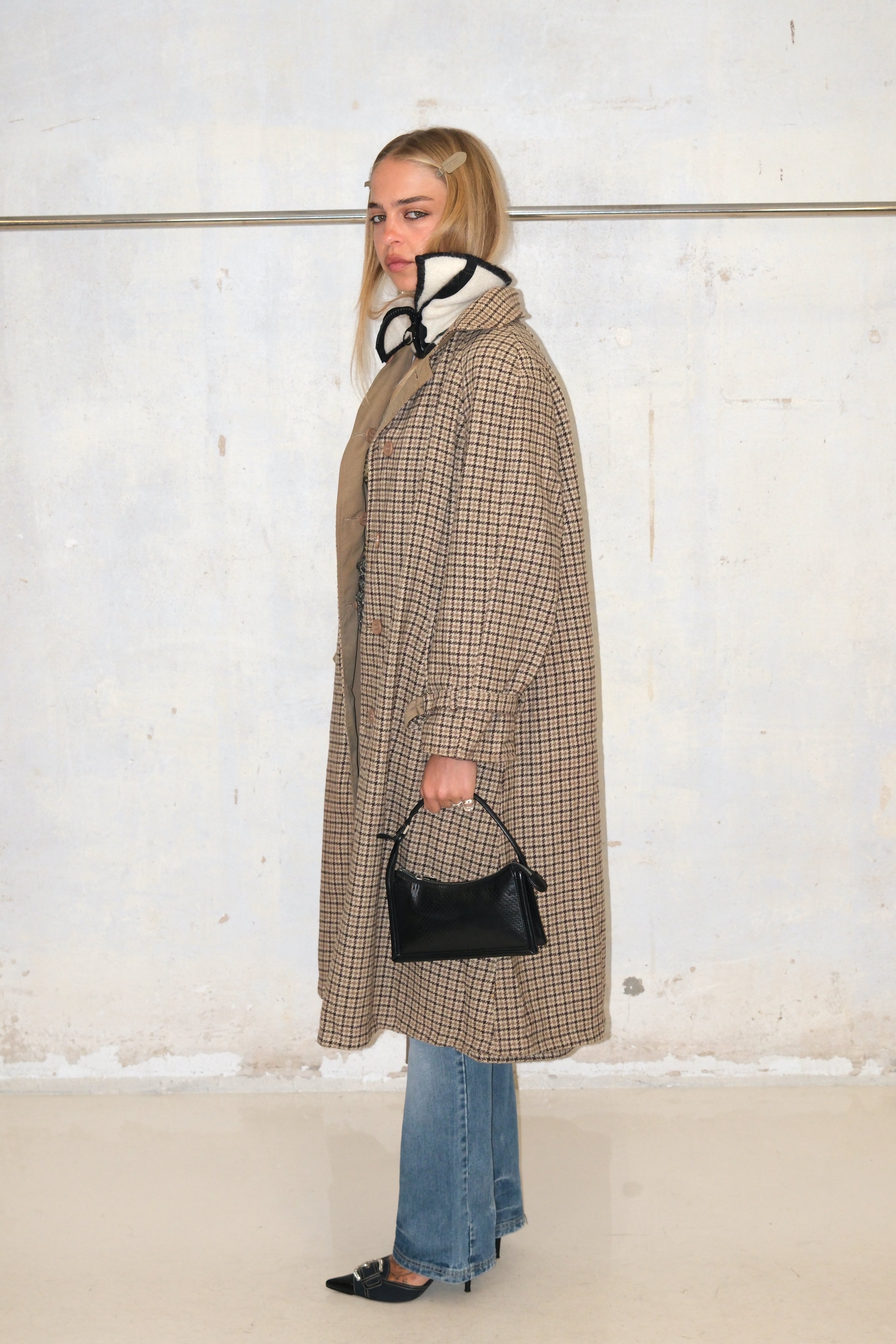 REVERSIBLE BEIGE PLAID TRENCH COAT