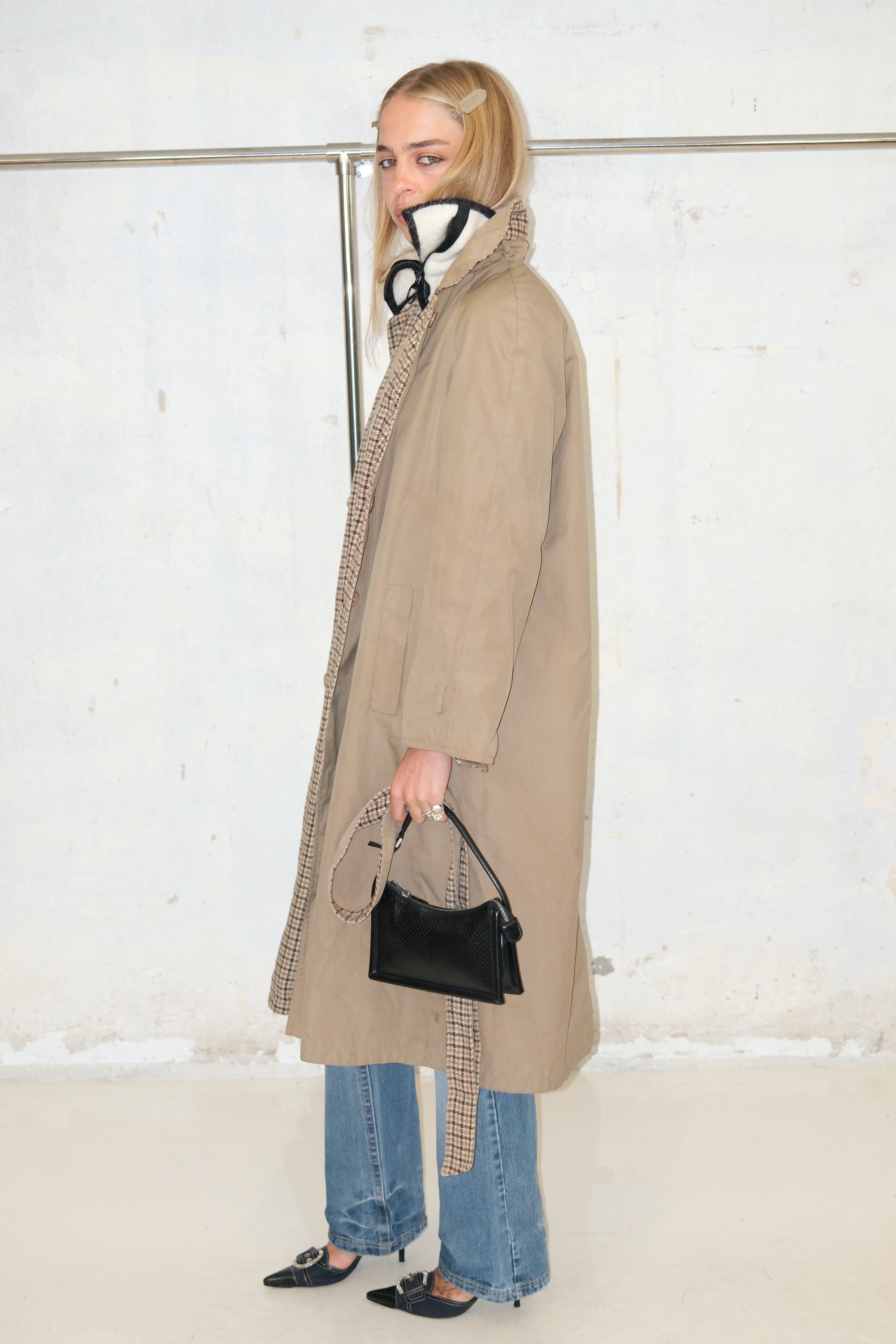REVERSIBLE BEIGE PLAID TRENCH COAT