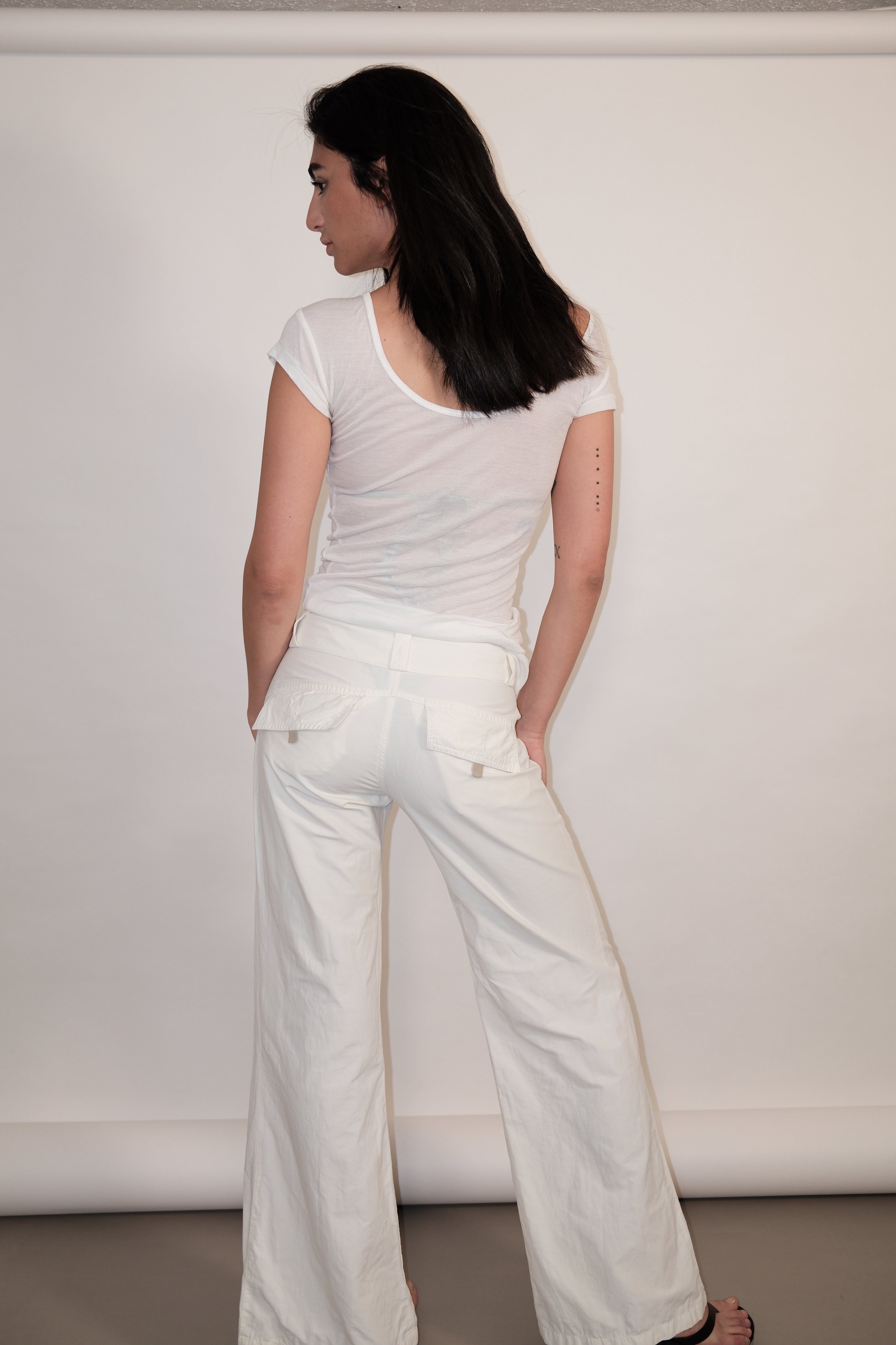 Low-Rise White Straight-Leg Pants with Zippers Size 36